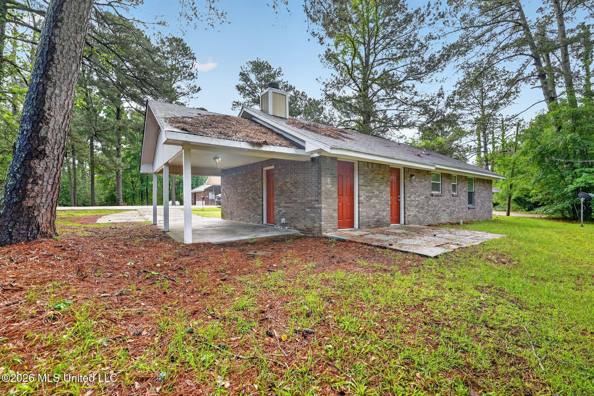 1418 Cooks Property Photo 5