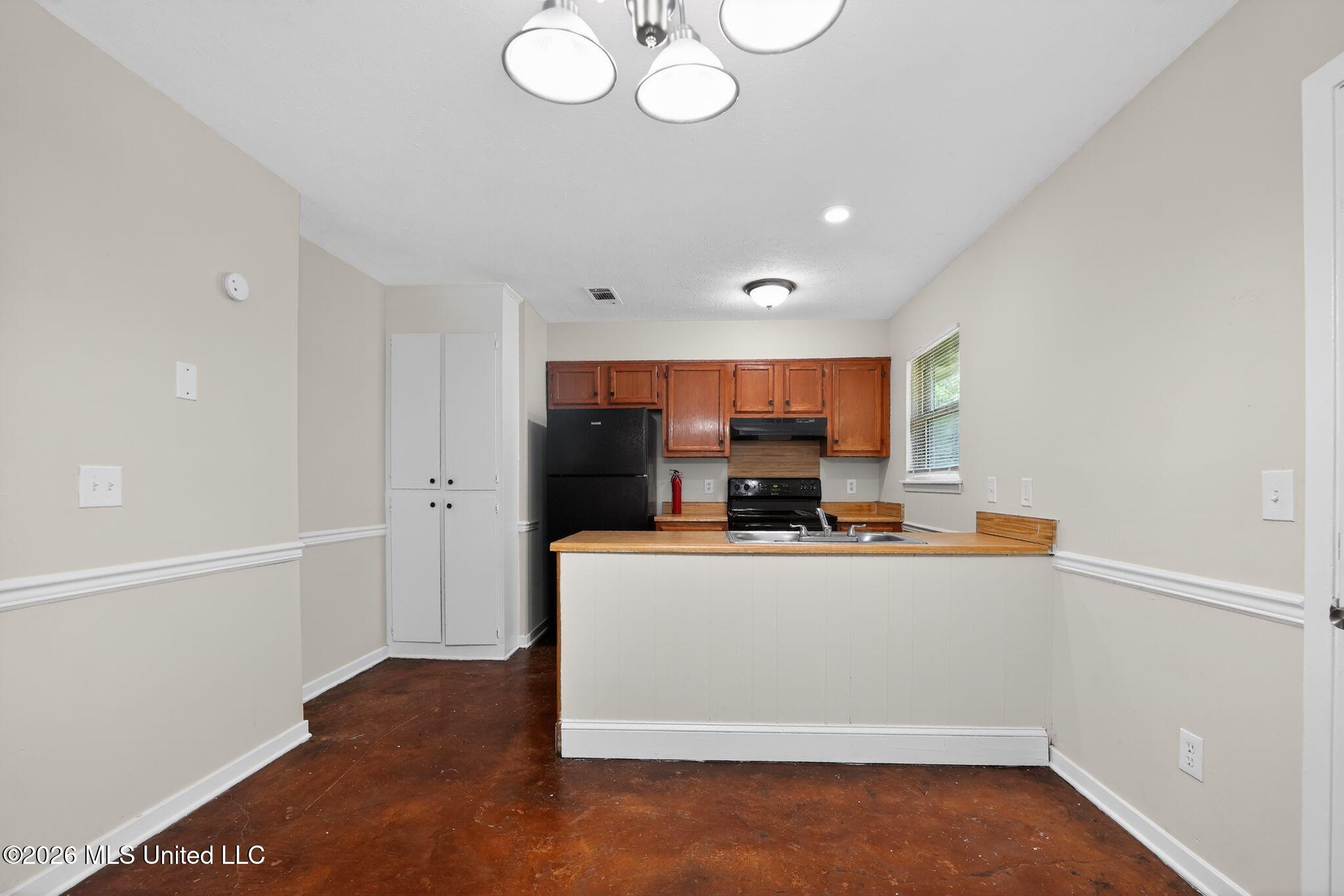 1418 Cooks Property Photo 21