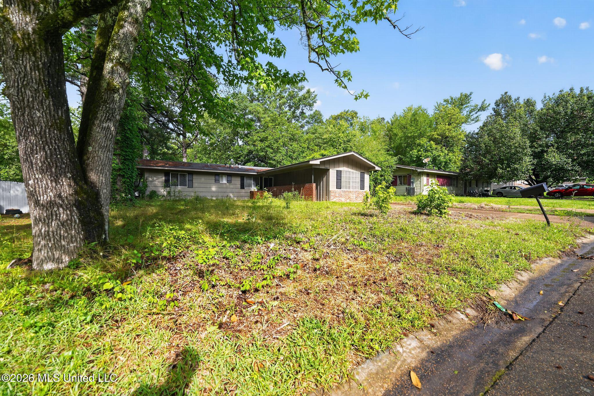 3027 Marwood Drive Property Photo 1