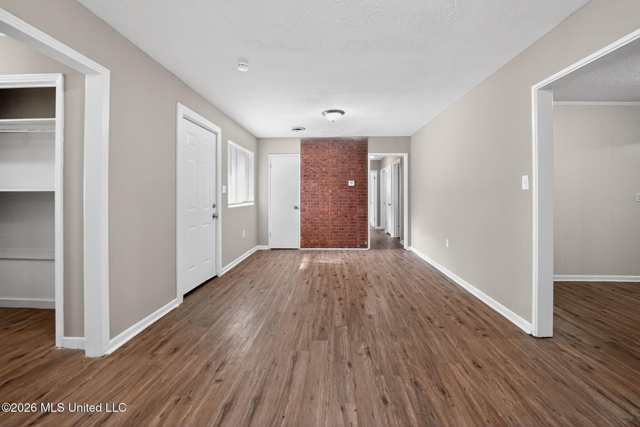 3027 Marwood Drive Property Photo 4