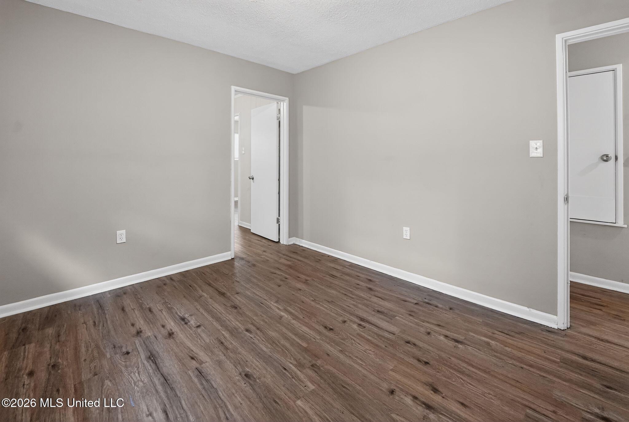 3027 Marwood Drive Property Photo 10