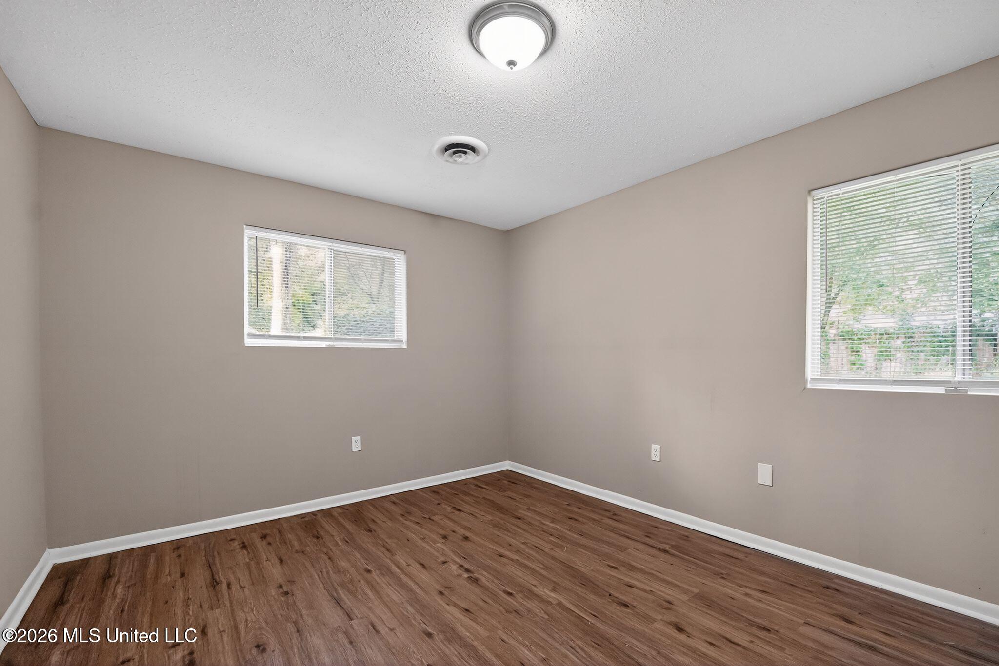 3027 Marwood Drive Property Photo 20