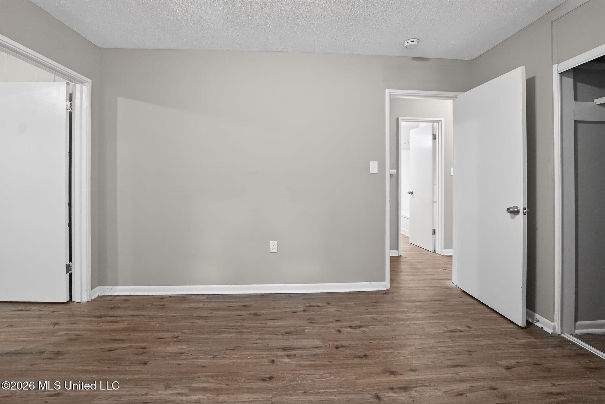 3027 Marwood Drive Property Photo 32
