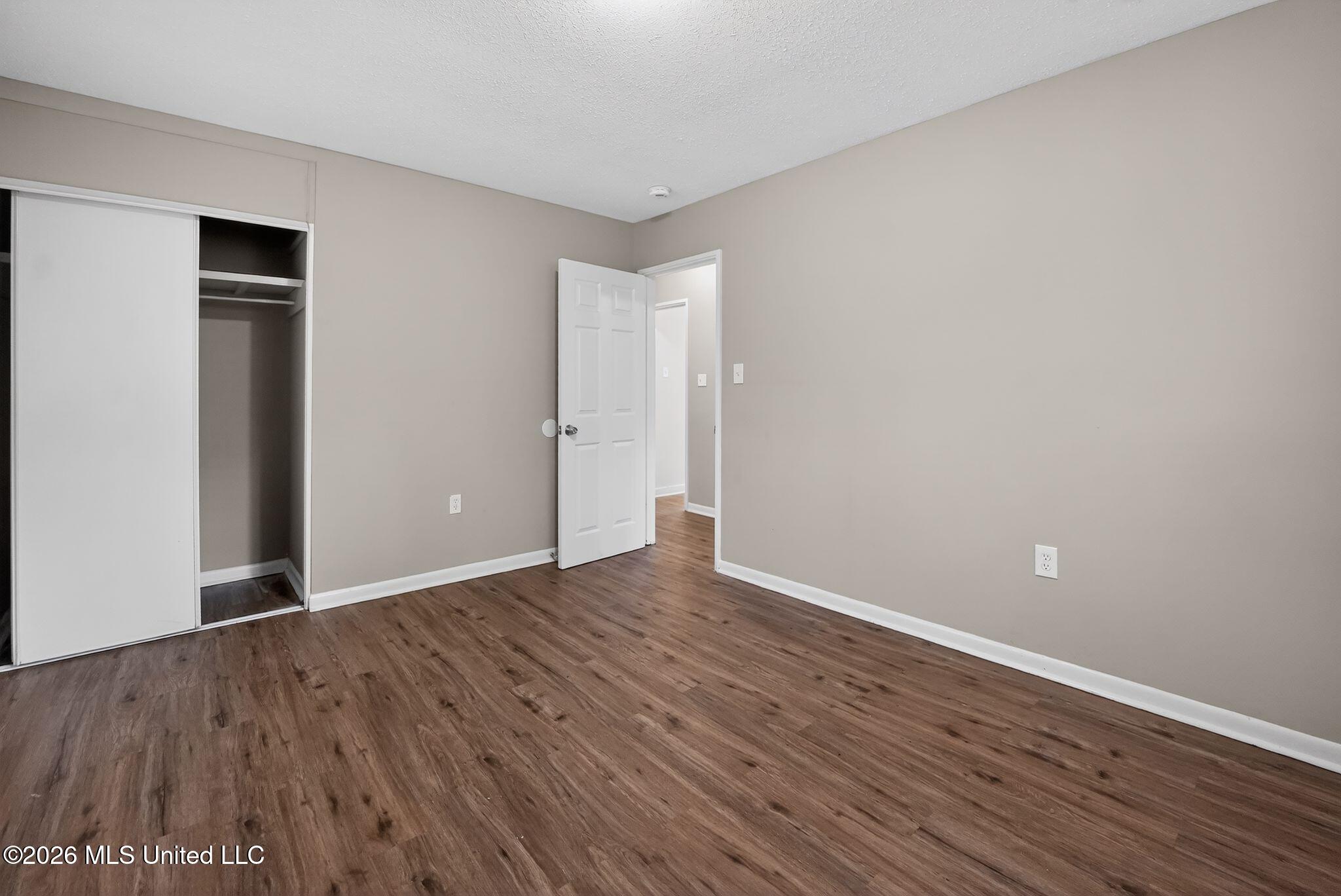 3027 Marwood Drive Property Photo 33