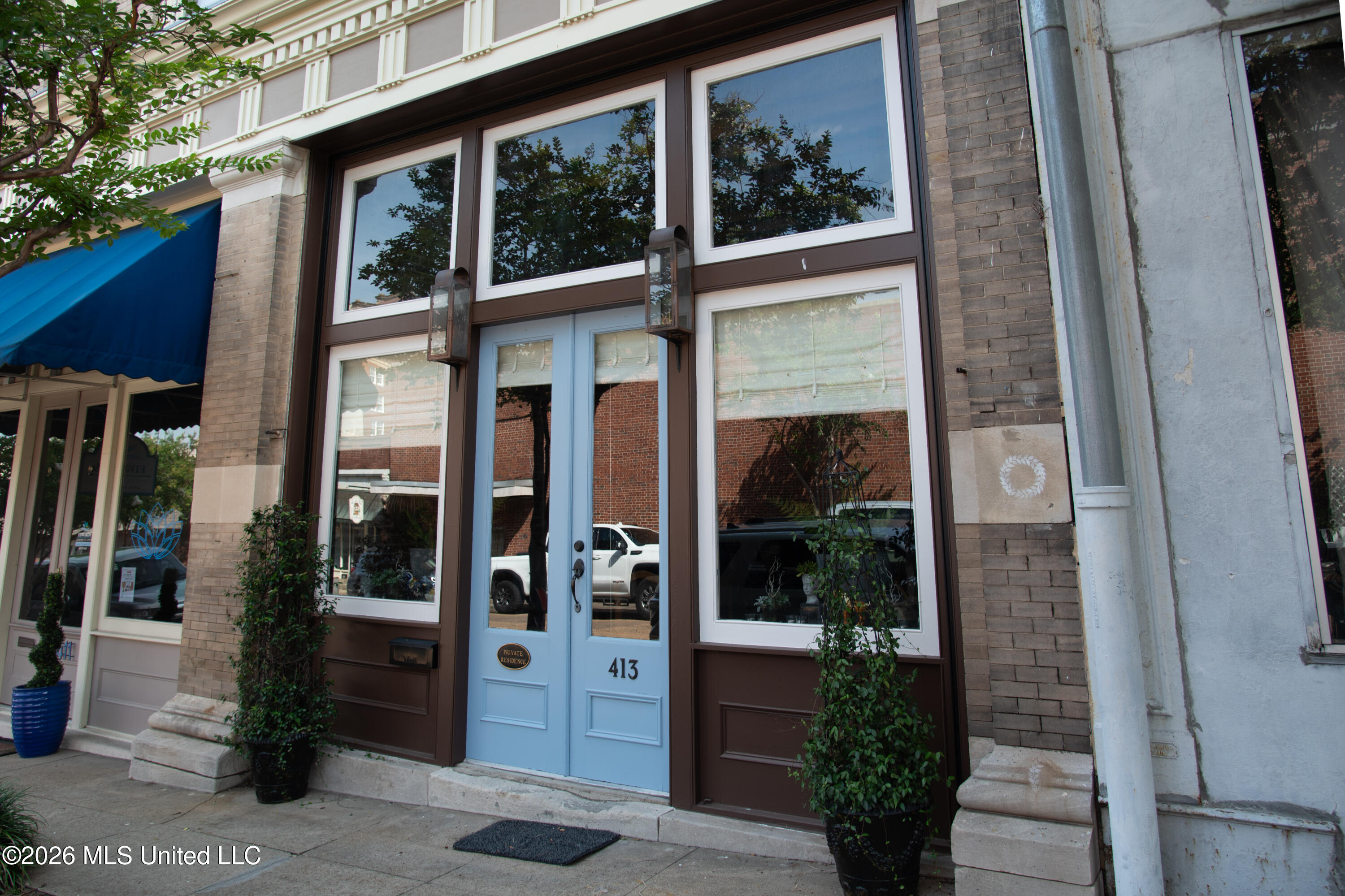 413 Franklin Street Property Photo 1