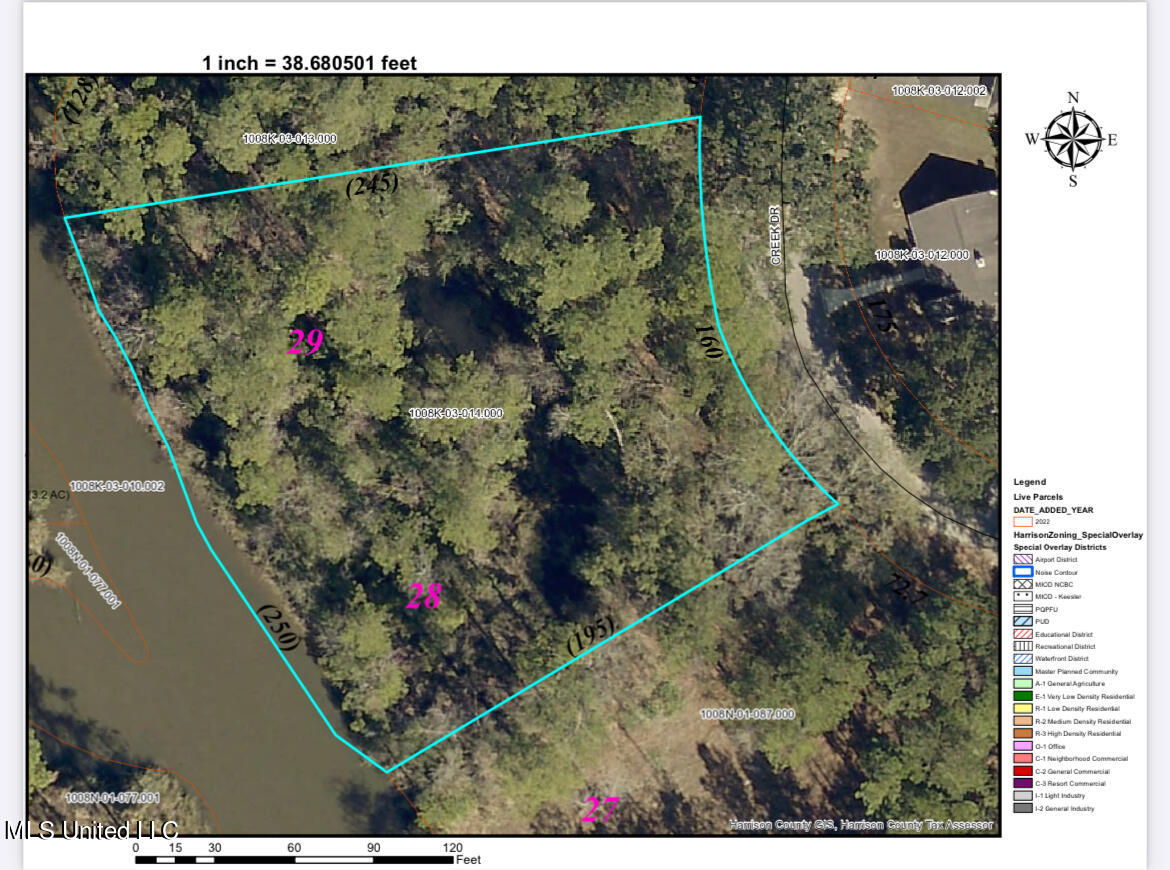 Creek Drive Property Photo 3