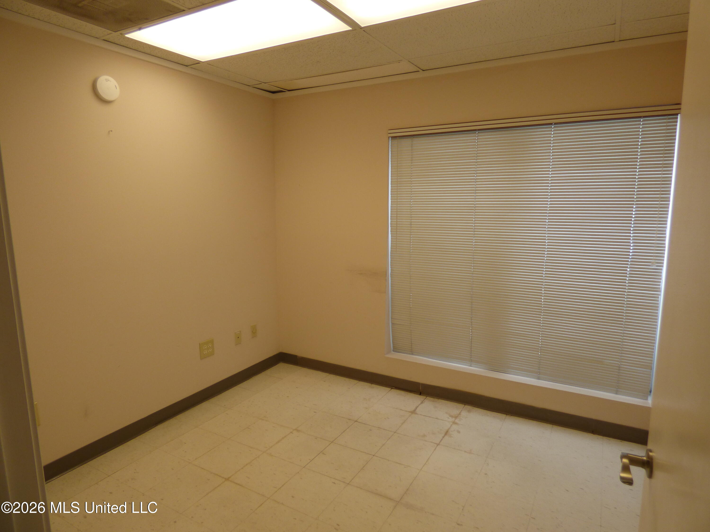 301 Apache Drive Property Photo 6