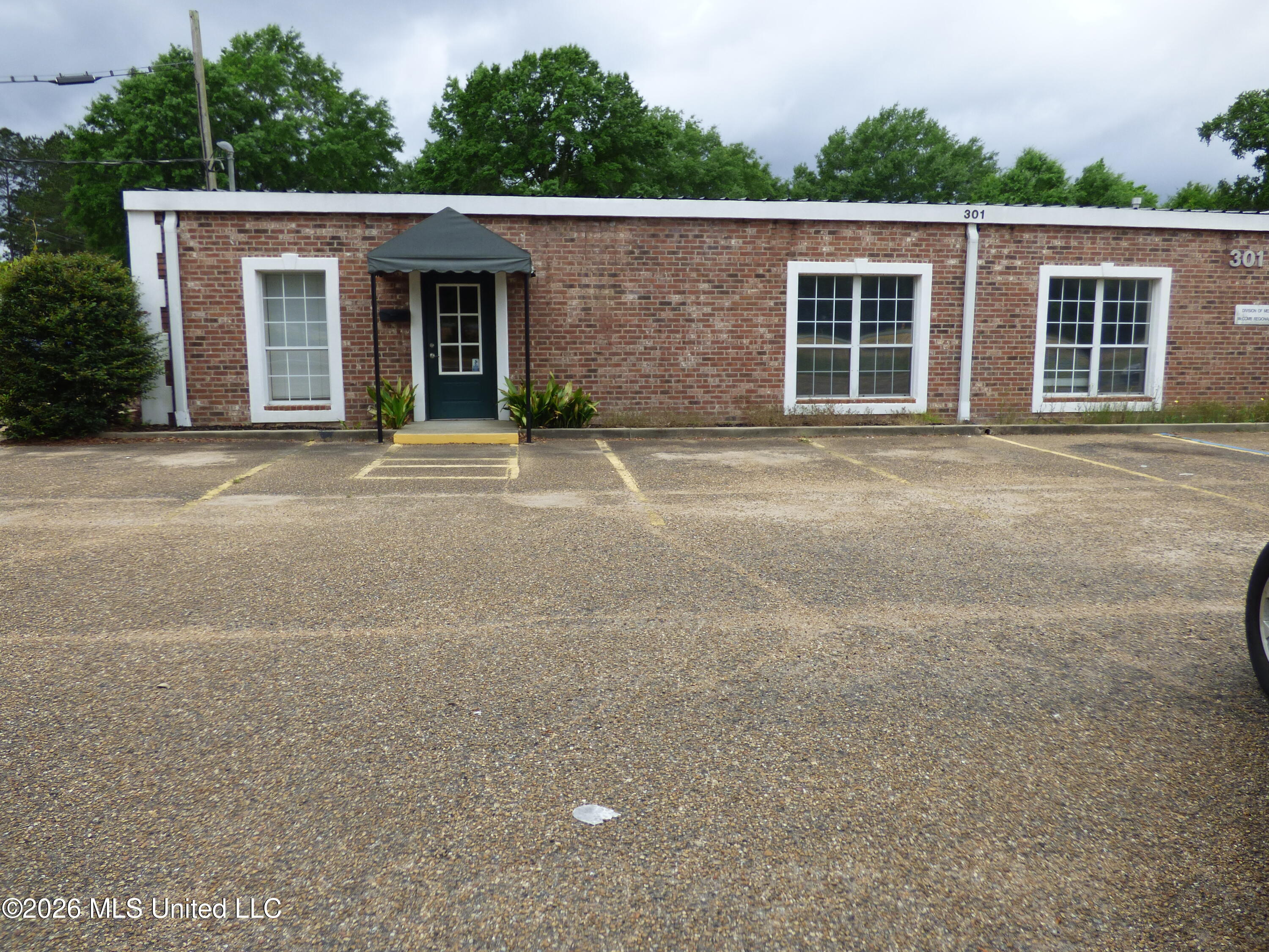 301 Apache Drive Property Photo 11