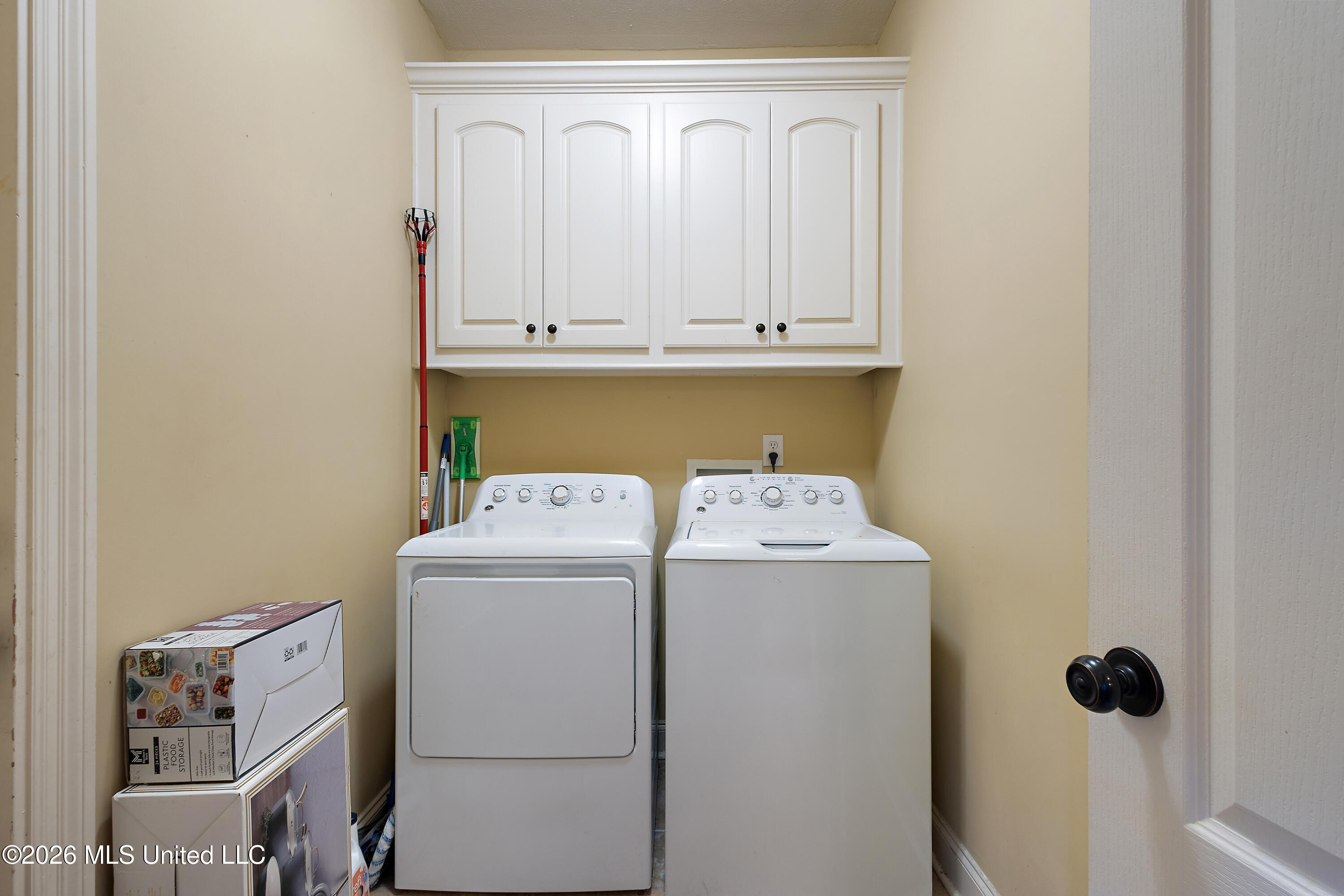 454 Pinebrook Circle Property Photo 17