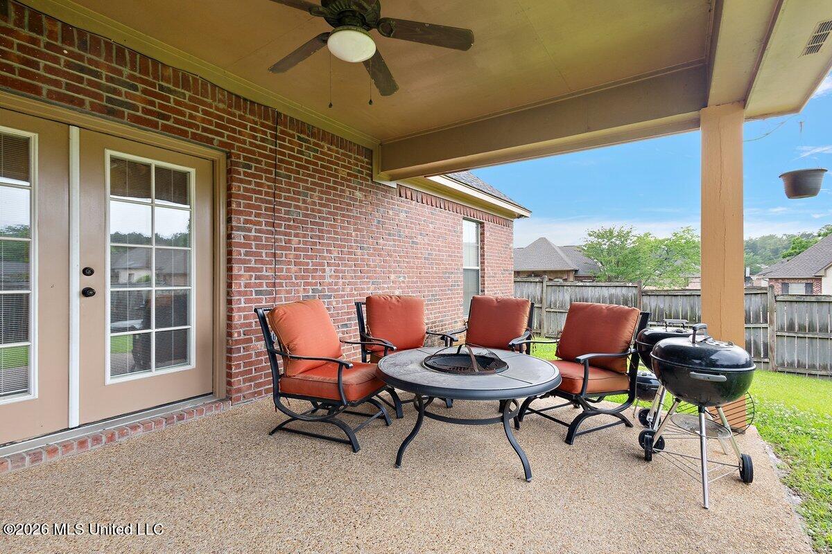454 Pinebrook Circle Property Photo 18