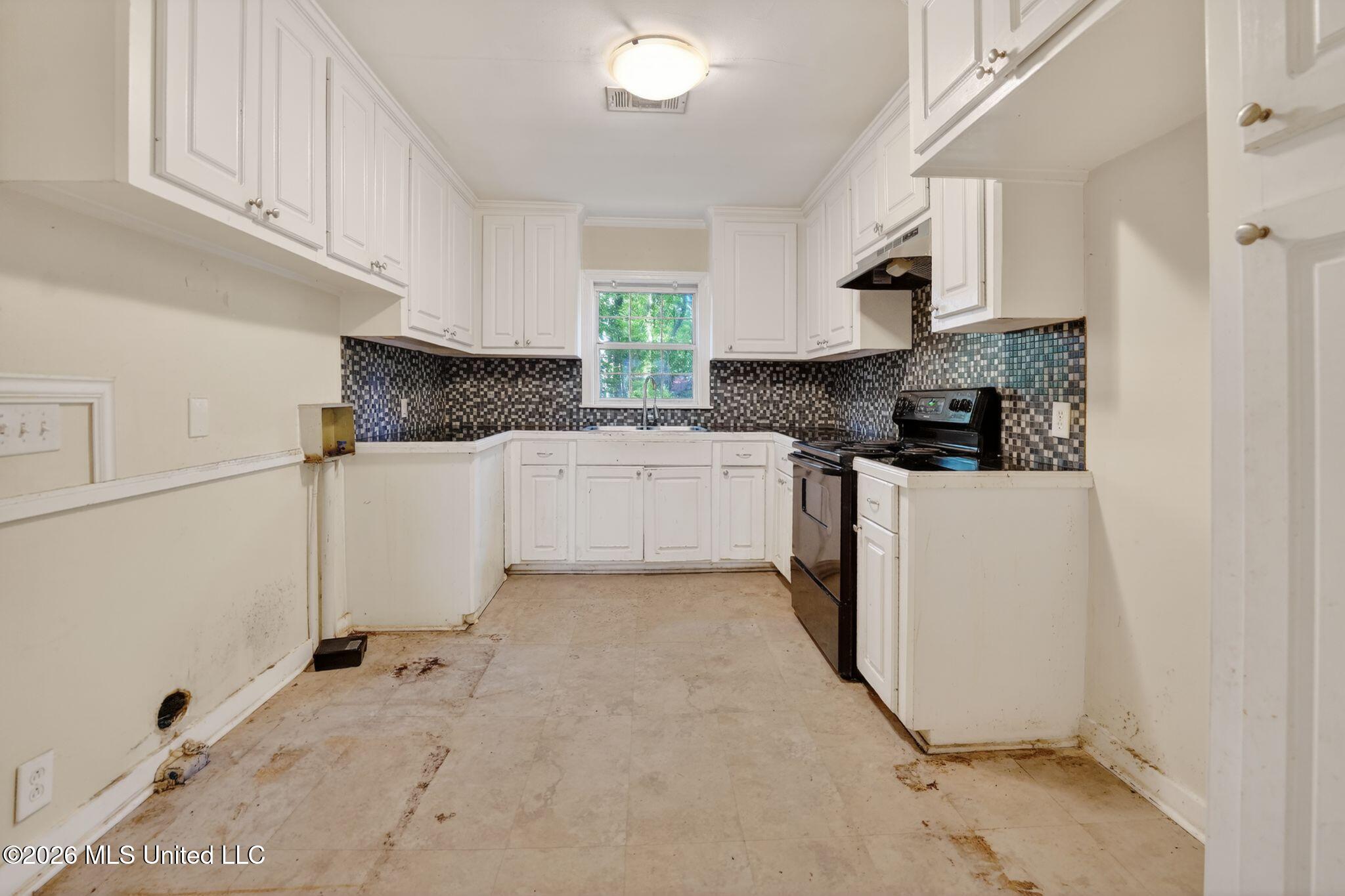 339 Audubon Place Property Photo 27
