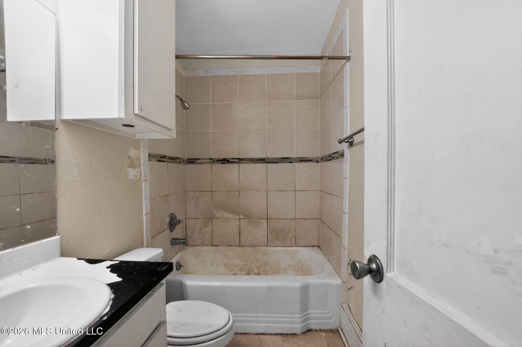 339 Audubon Place Property Photo 39