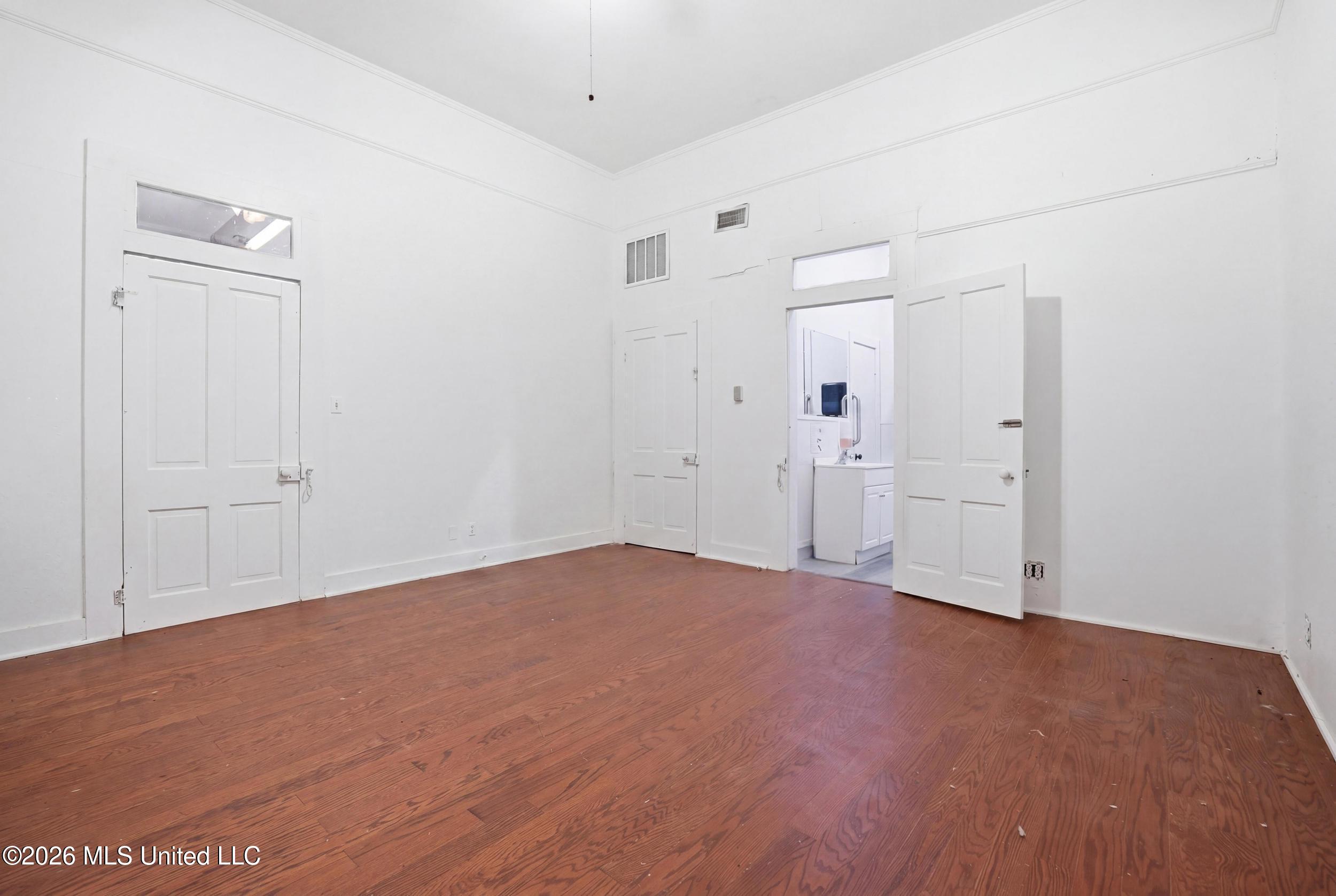 405 N First Street Property Photo 21