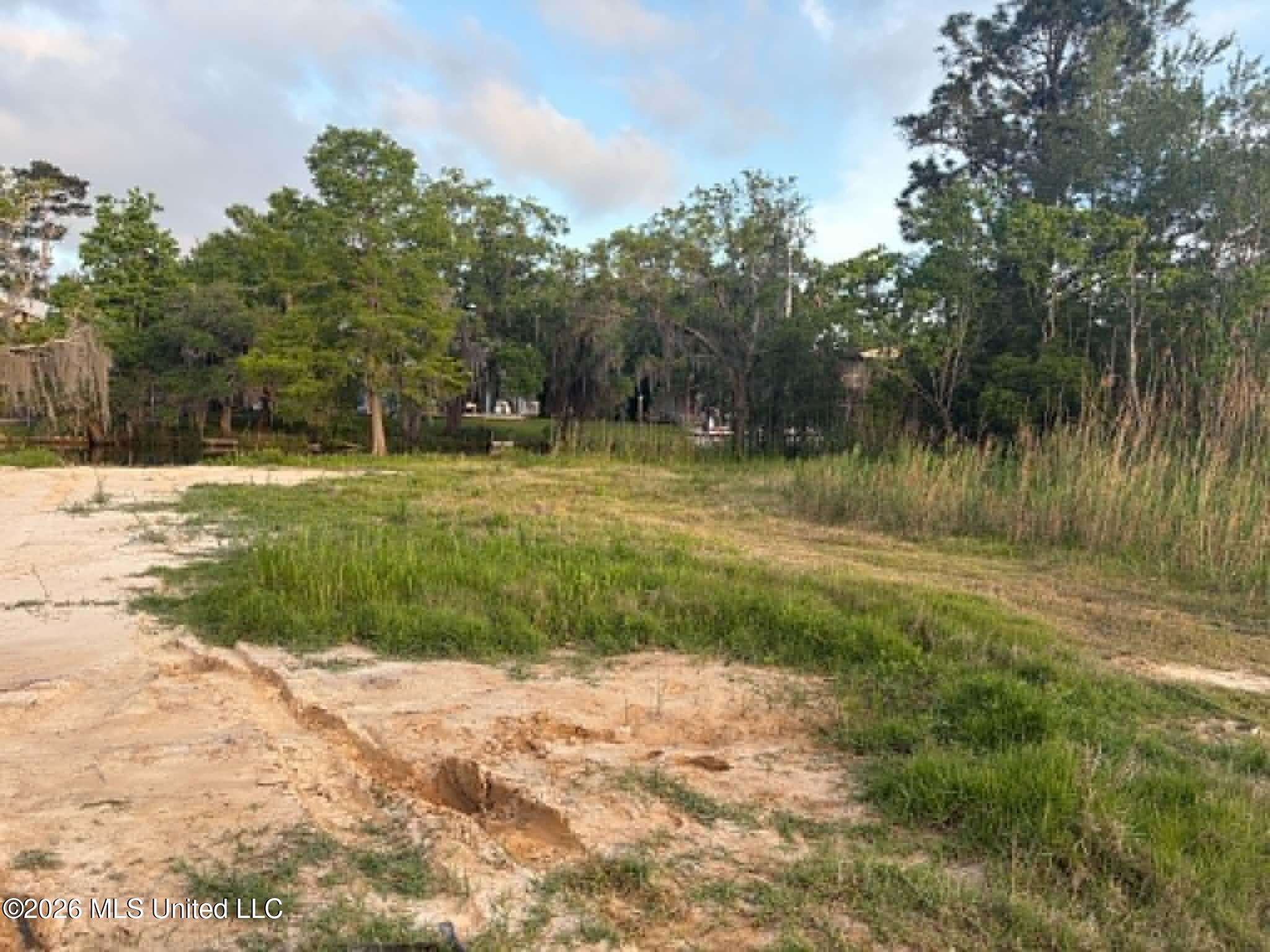 4301 Riverside Drive Property Photo 4