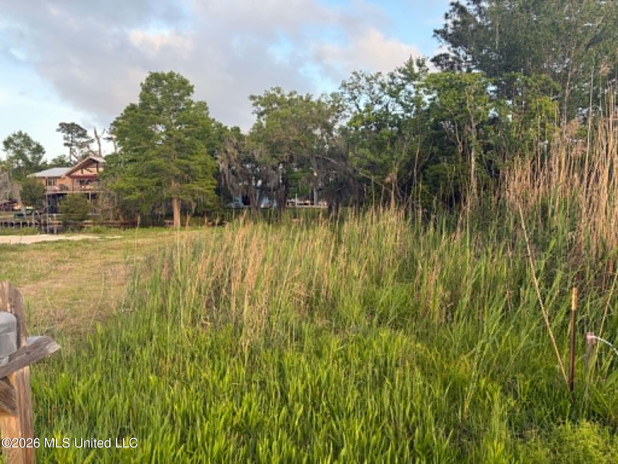 4301 Riverside Drive Property Photo 5