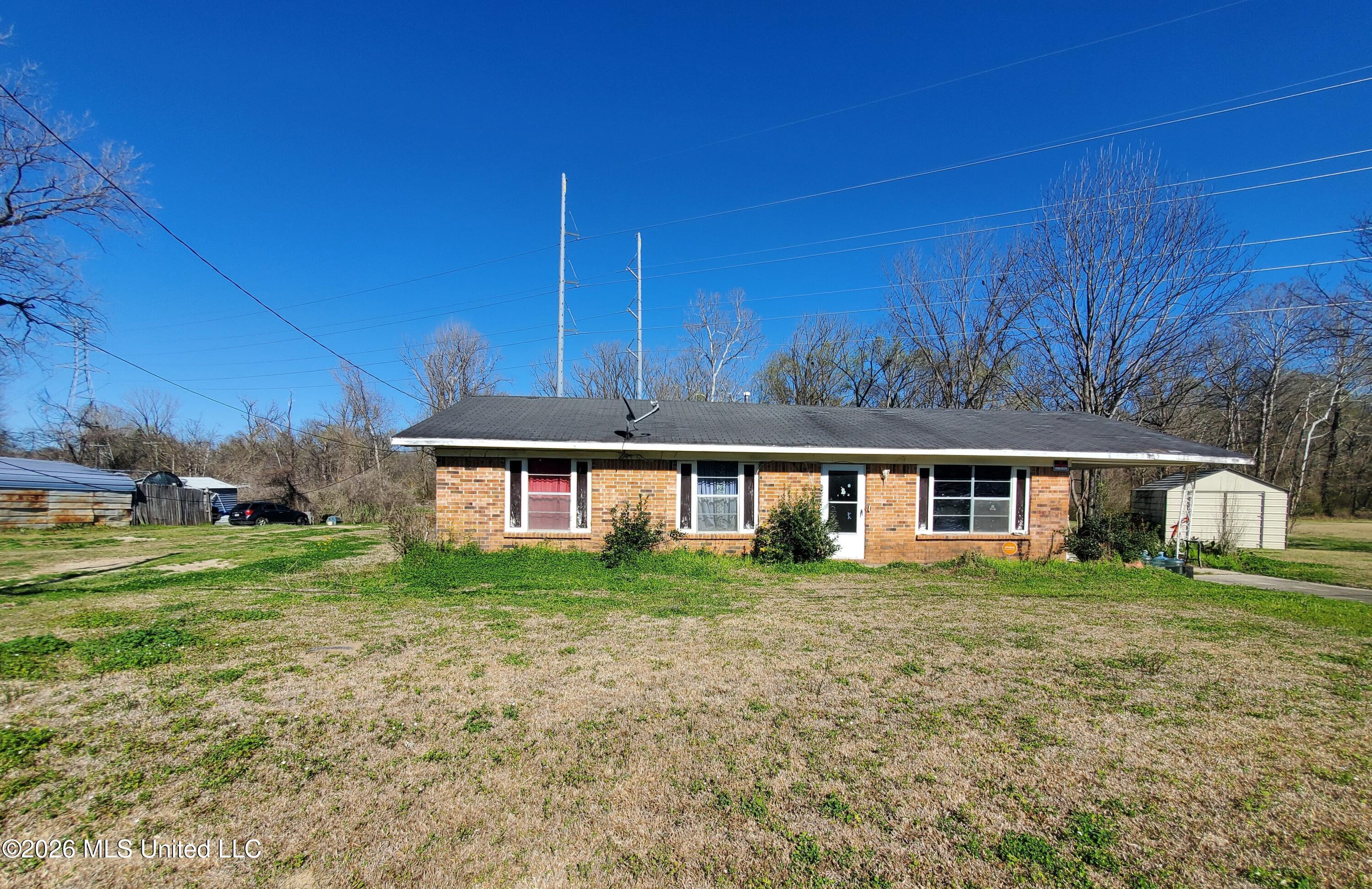 105 Cairo Drive Property Photo 1