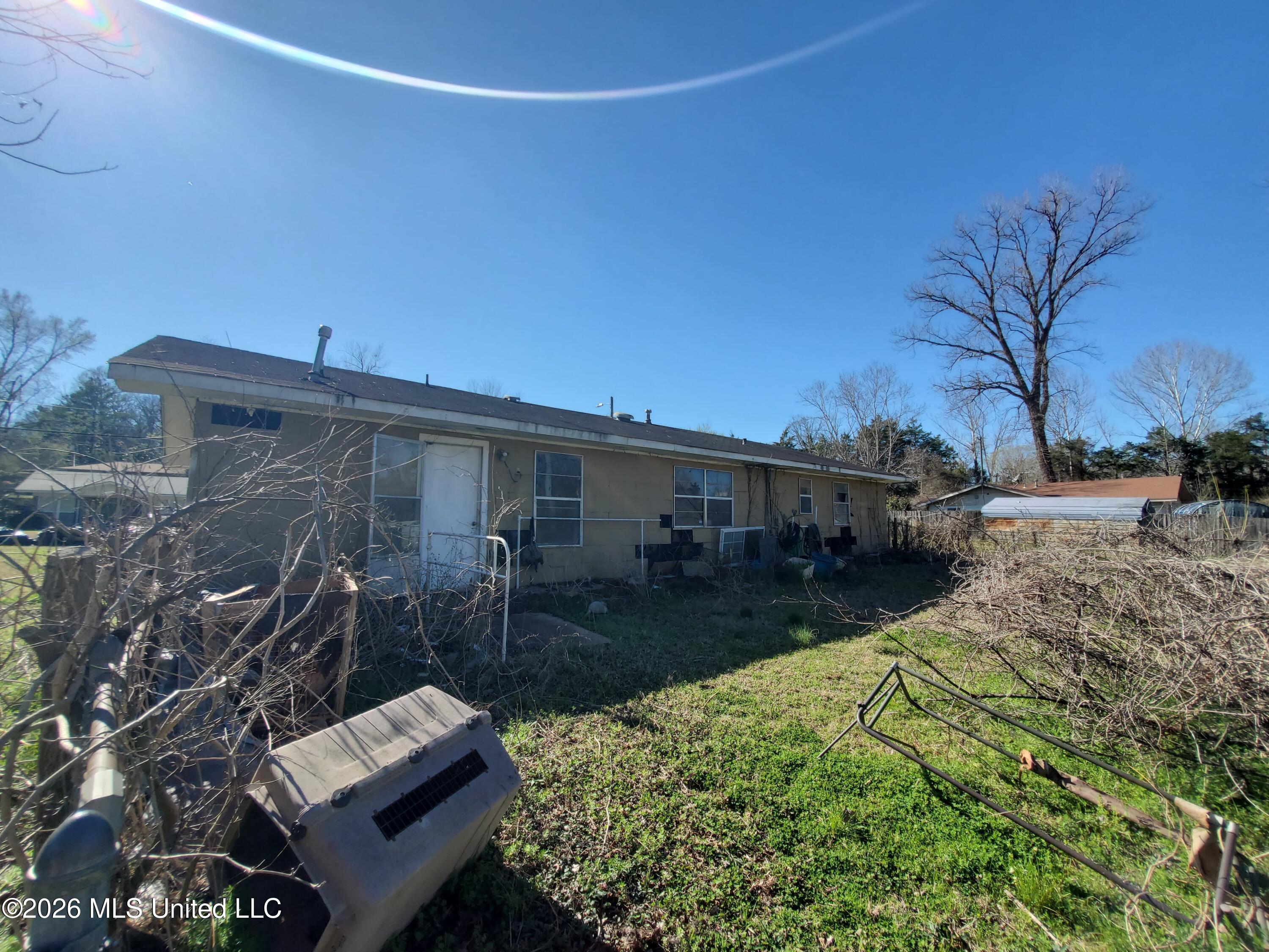 105 Cairo Drive Property Photo 3