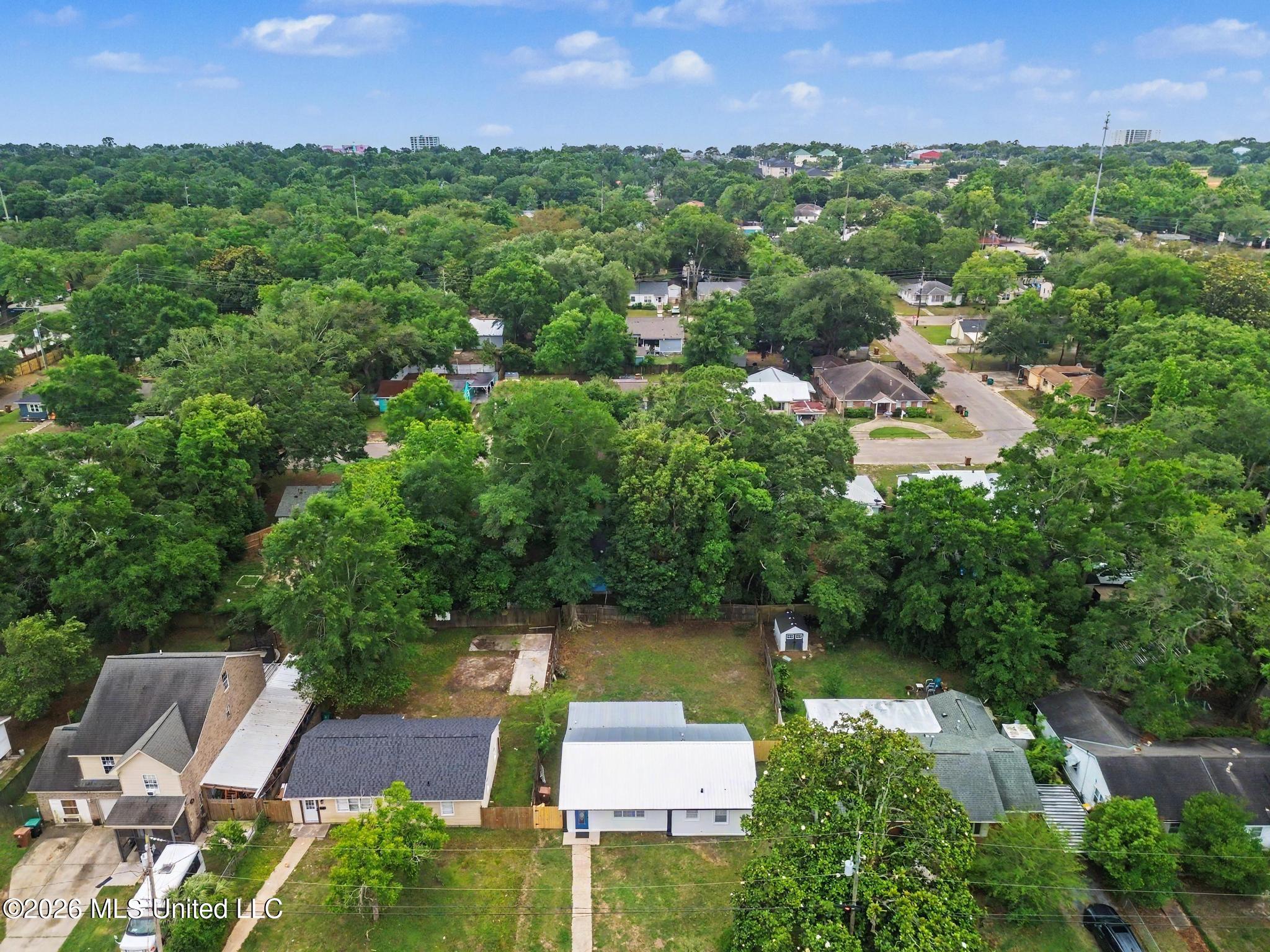 1777 Vaughn Street Property Photo 16