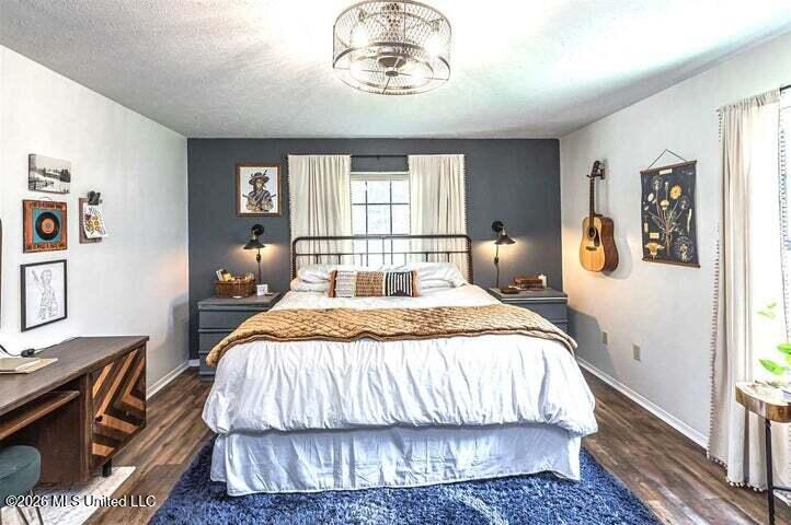 309 Stonecastle Drive Property Photo 8
