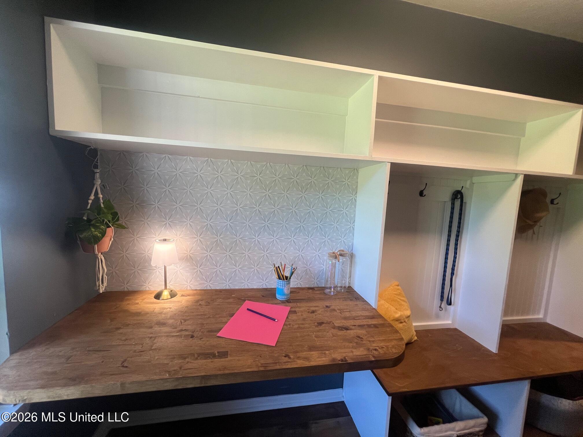 309 Stonecastle Drive Property Photo 11