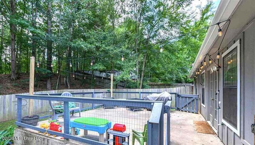 309 Stonecastle Drive Property Photo 15