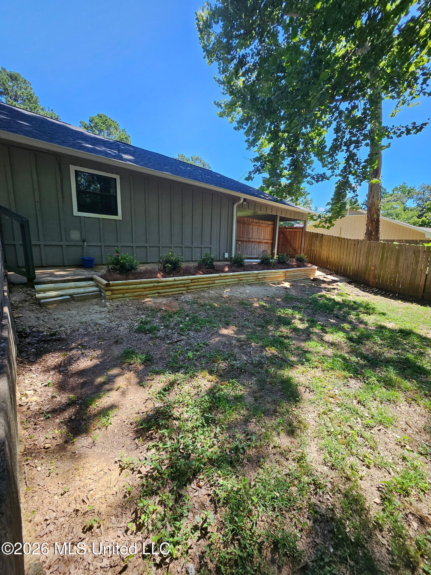 309 Stonecastle Drive Property Photo 18