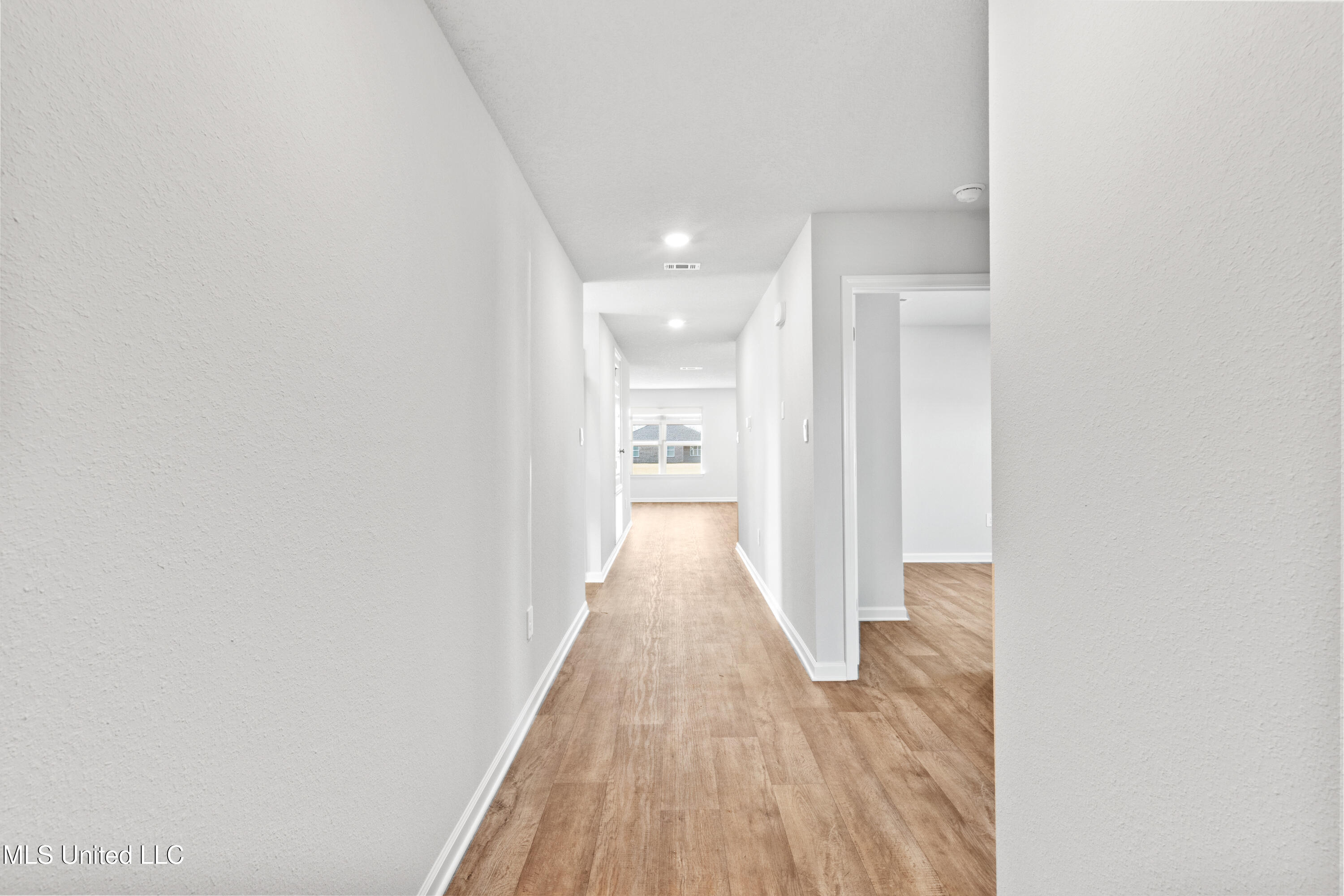 18 Crown Drive Property Photo 2