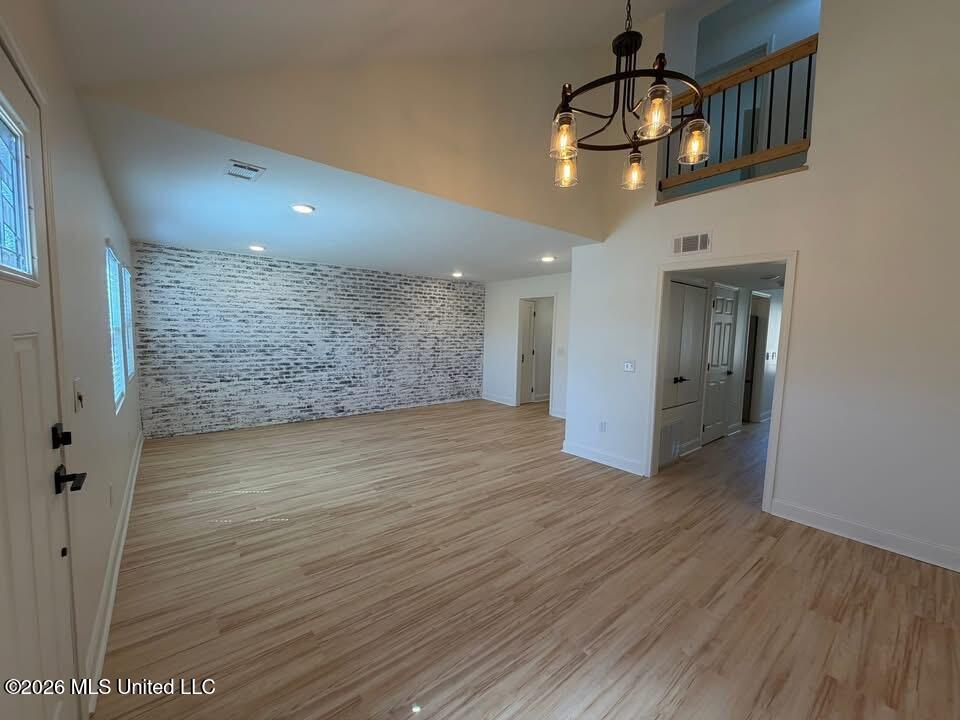 1255 E County Line Property Photo 9
