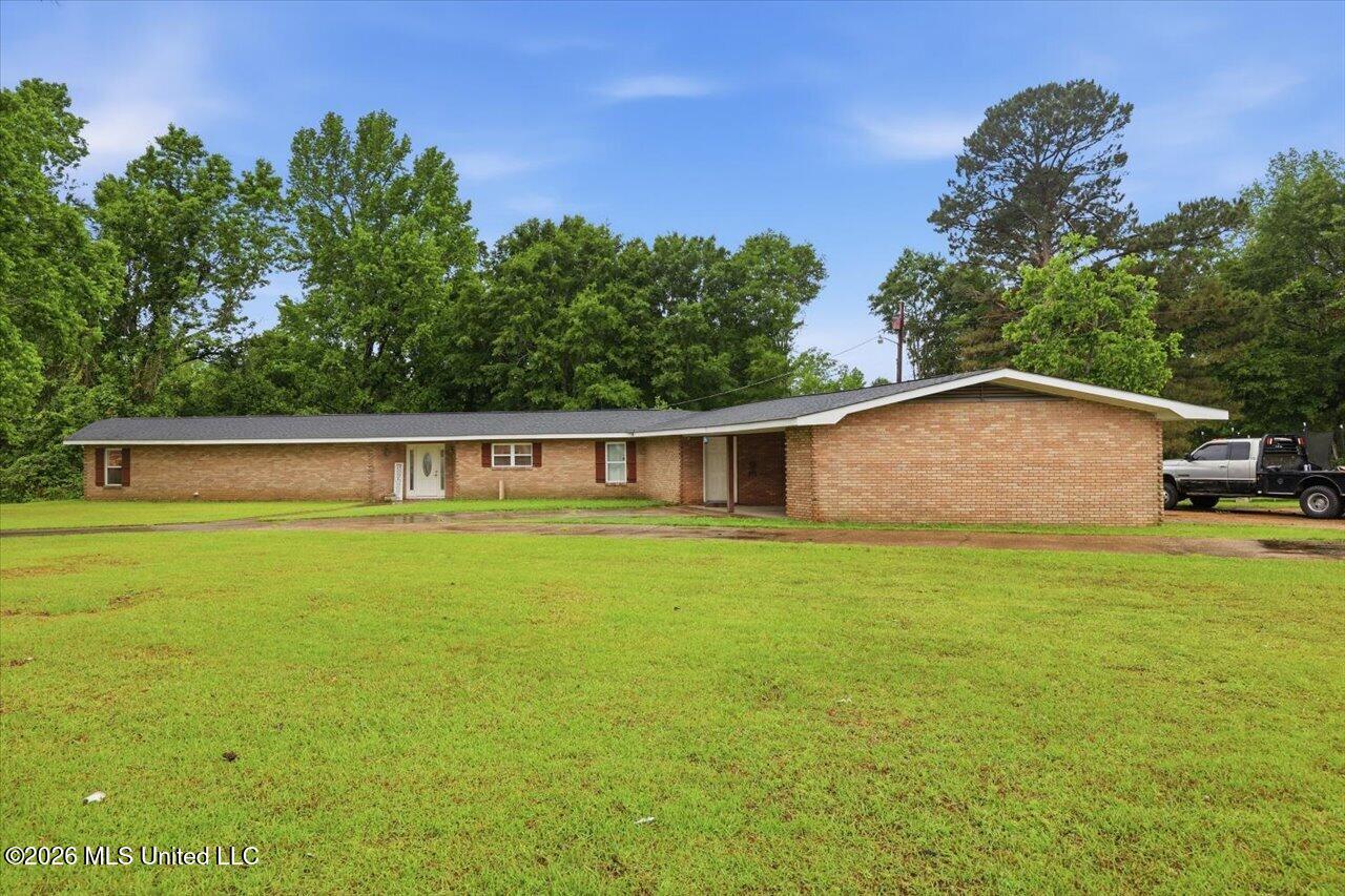 270 Magnolia Drive Property Photo 1