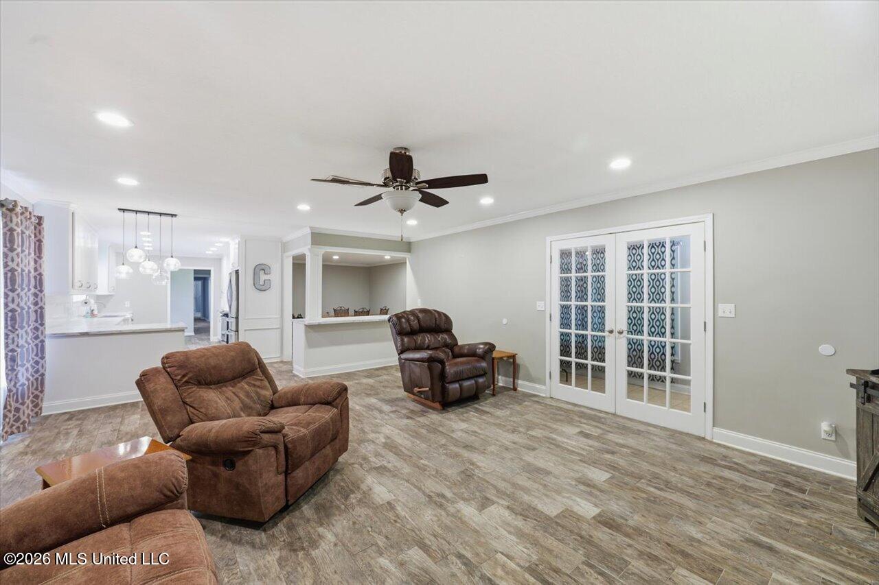 270 Magnolia Drive Property Photo 6
