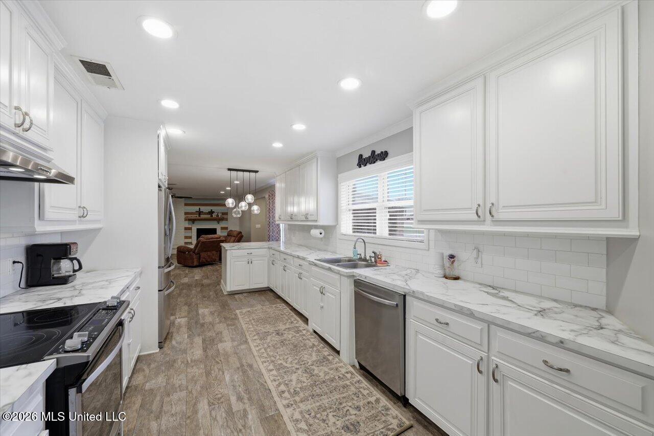 270 Magnolia Drive Property Photo 11