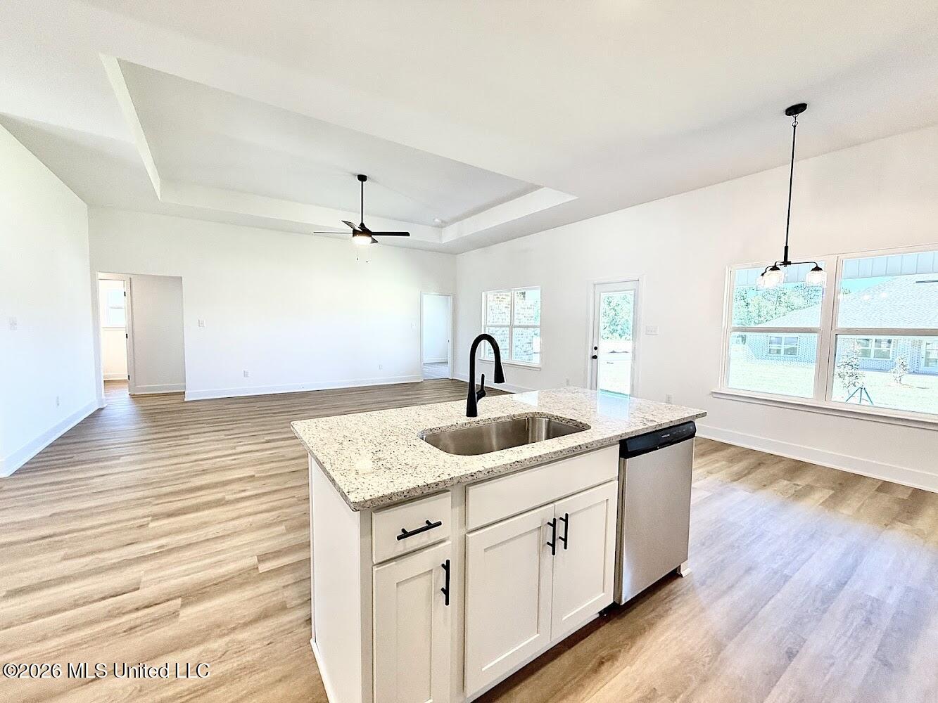 9504 Falconry Lane Property Photo 7