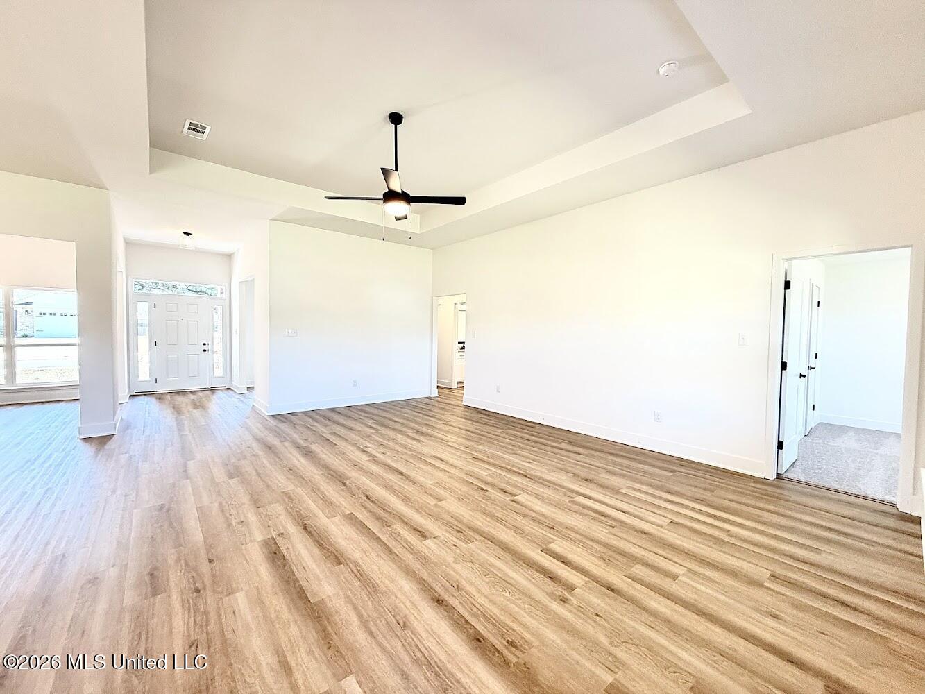 9504 Falconry Lane Property Photo 10