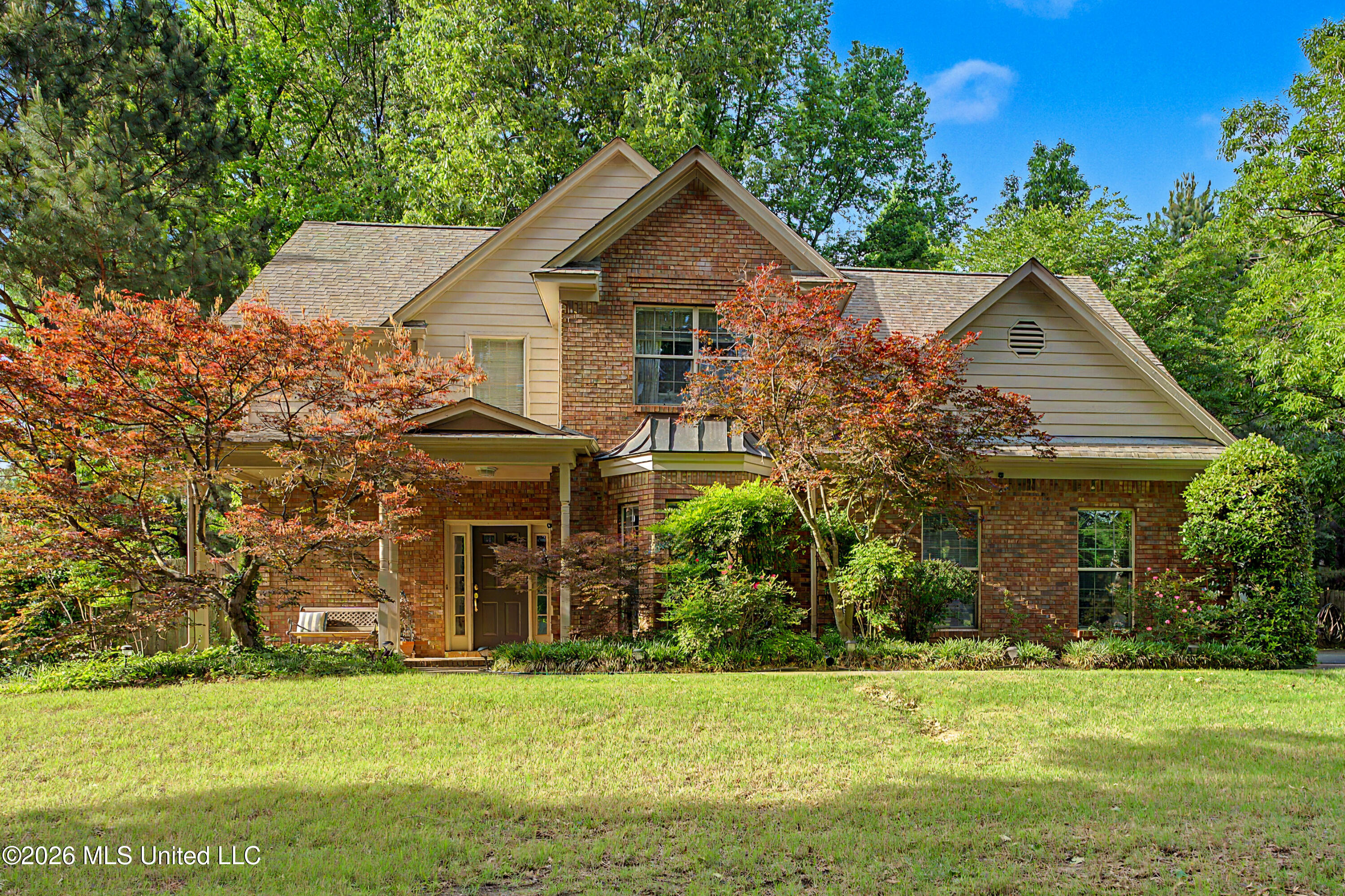 2110 Tall Tree Drive Property Photo 1