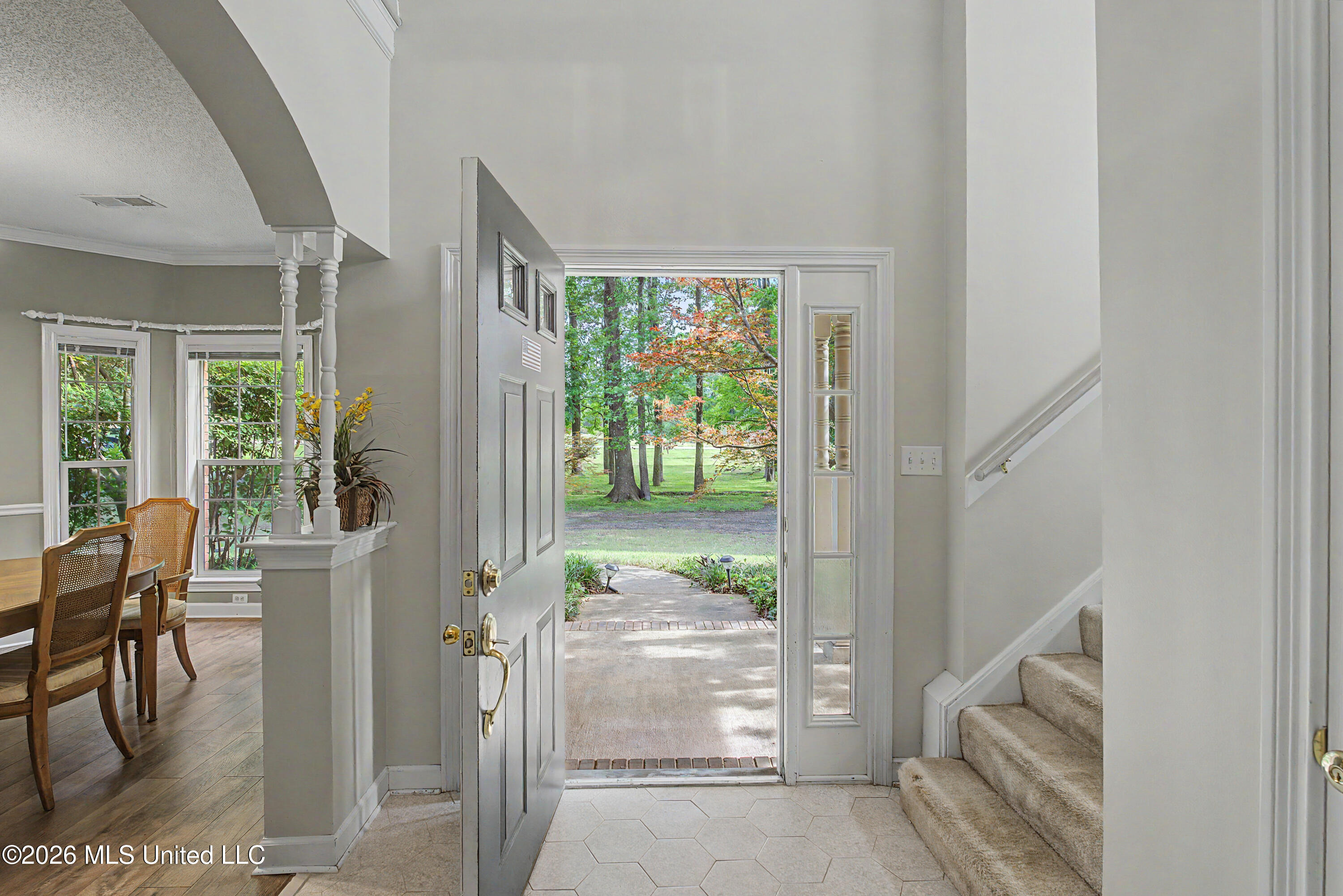 2110 Tall Tree Drive Property Photo 9
