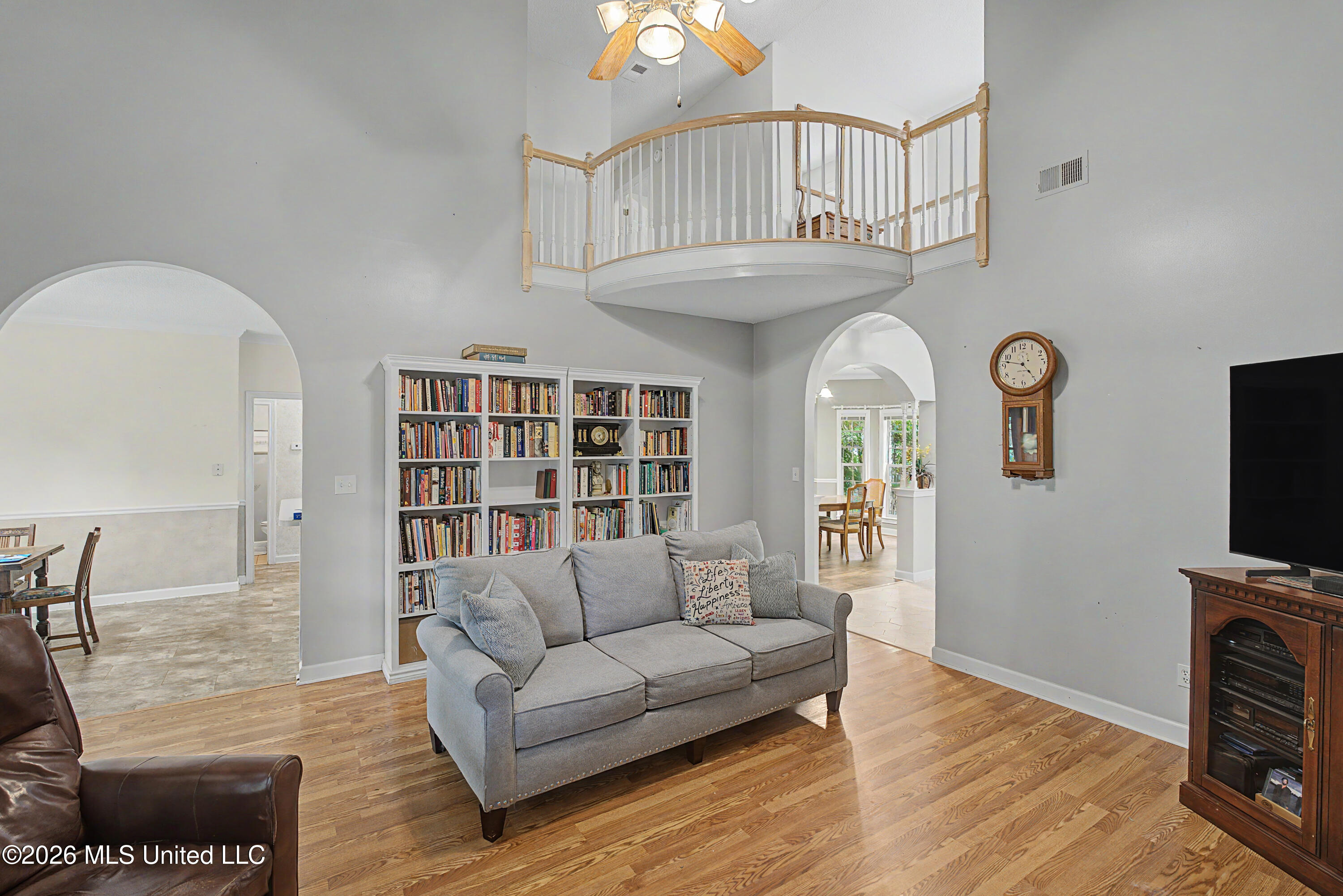 2110 Tall Tree Drive Property Photo 10