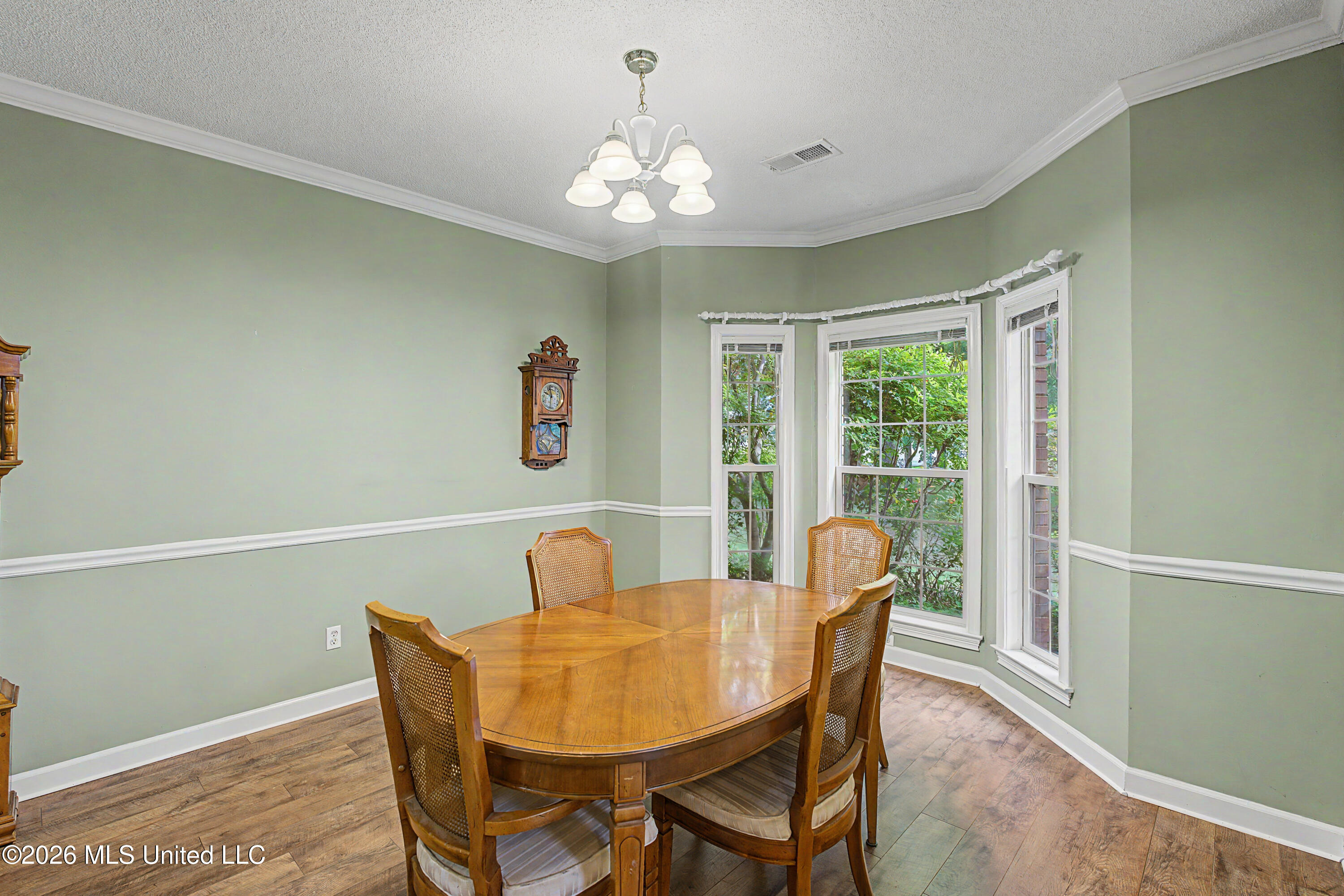 2110 Tall Tree Drive Property Photo 13