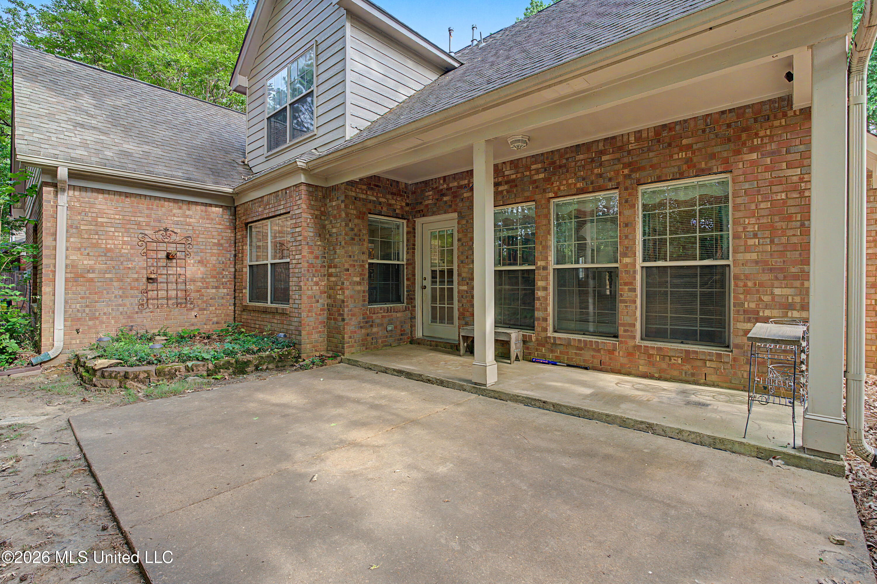 2110 Tall Tree Drive Property Photo 21