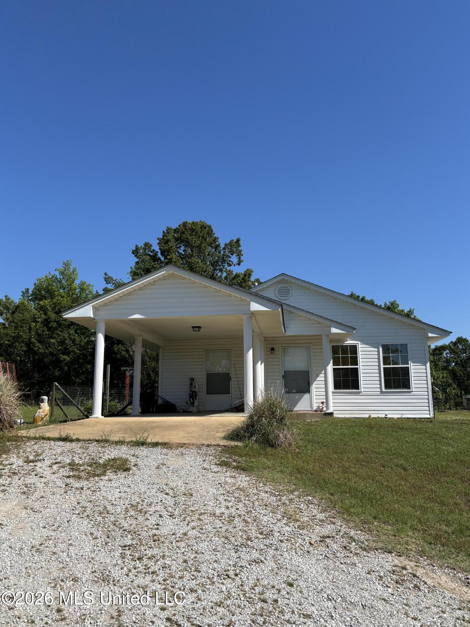3011 County Road 204 Property Photo 2