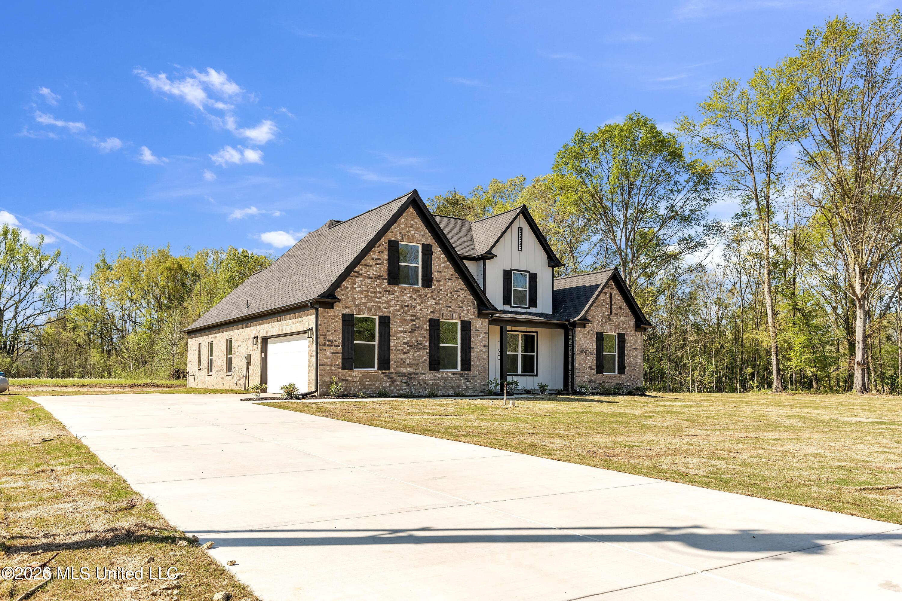 347 Centerline Roper Lp Property Photo 2