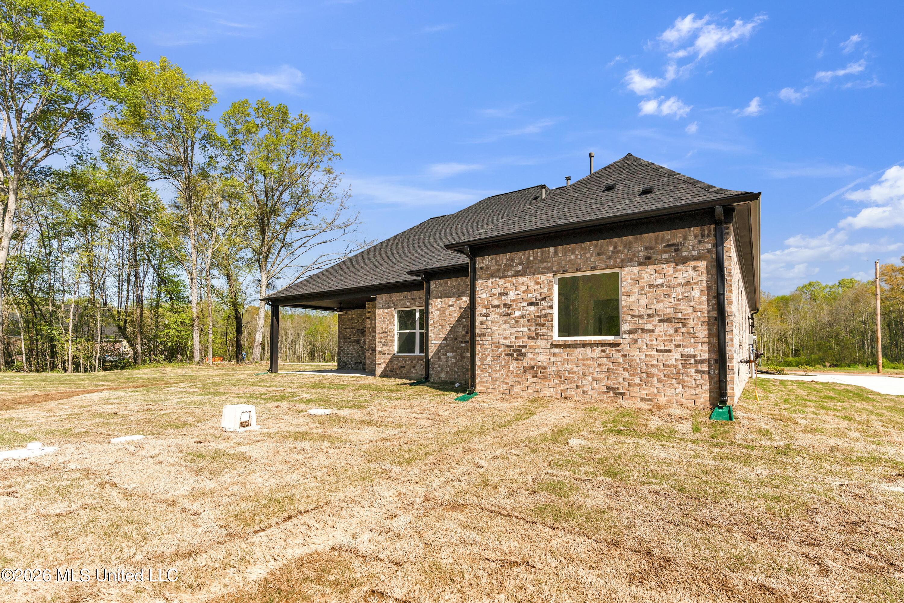 347 Centerline Roper Lp Property Photo 4