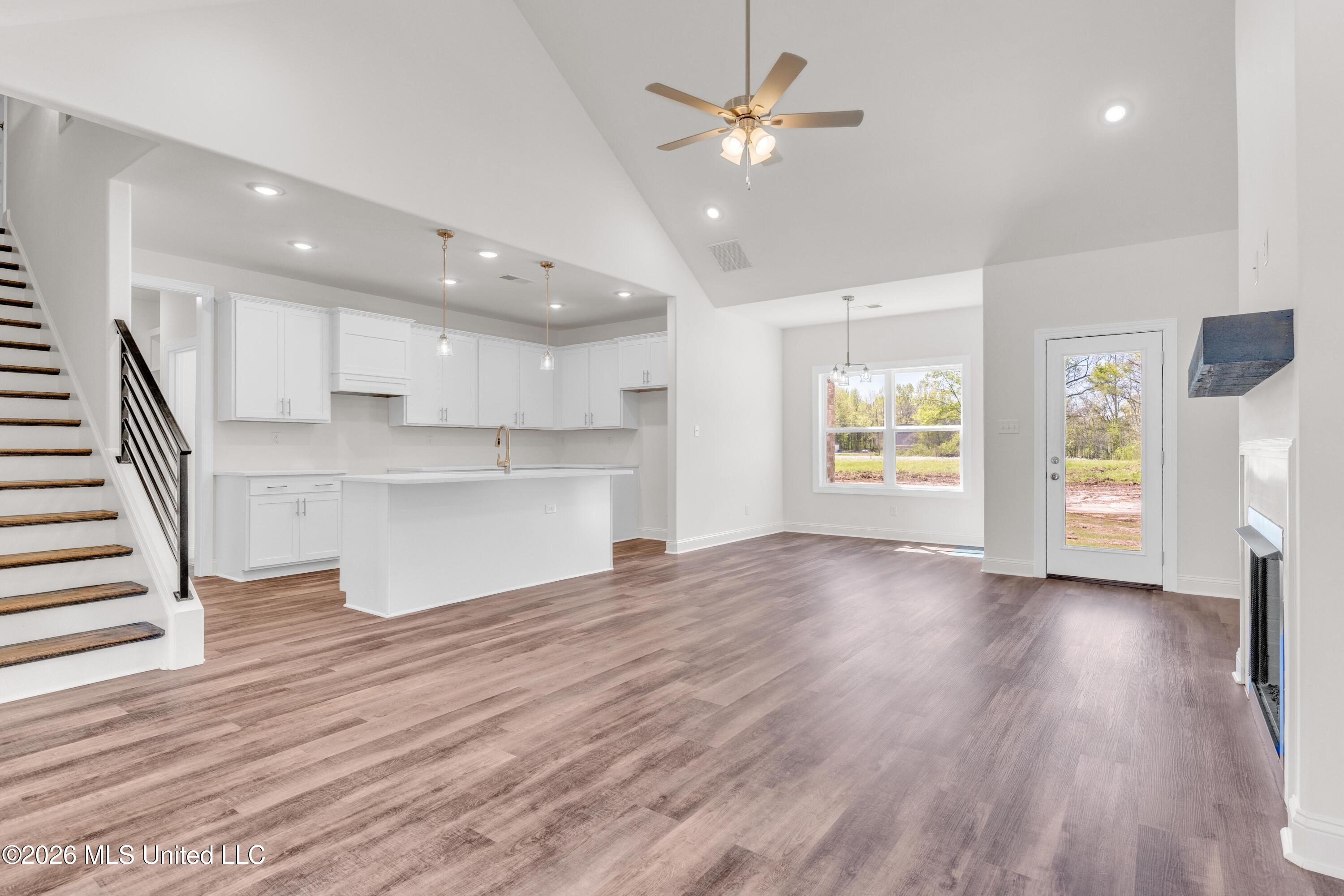 347 Centerline Roper Lp Property Photo 8