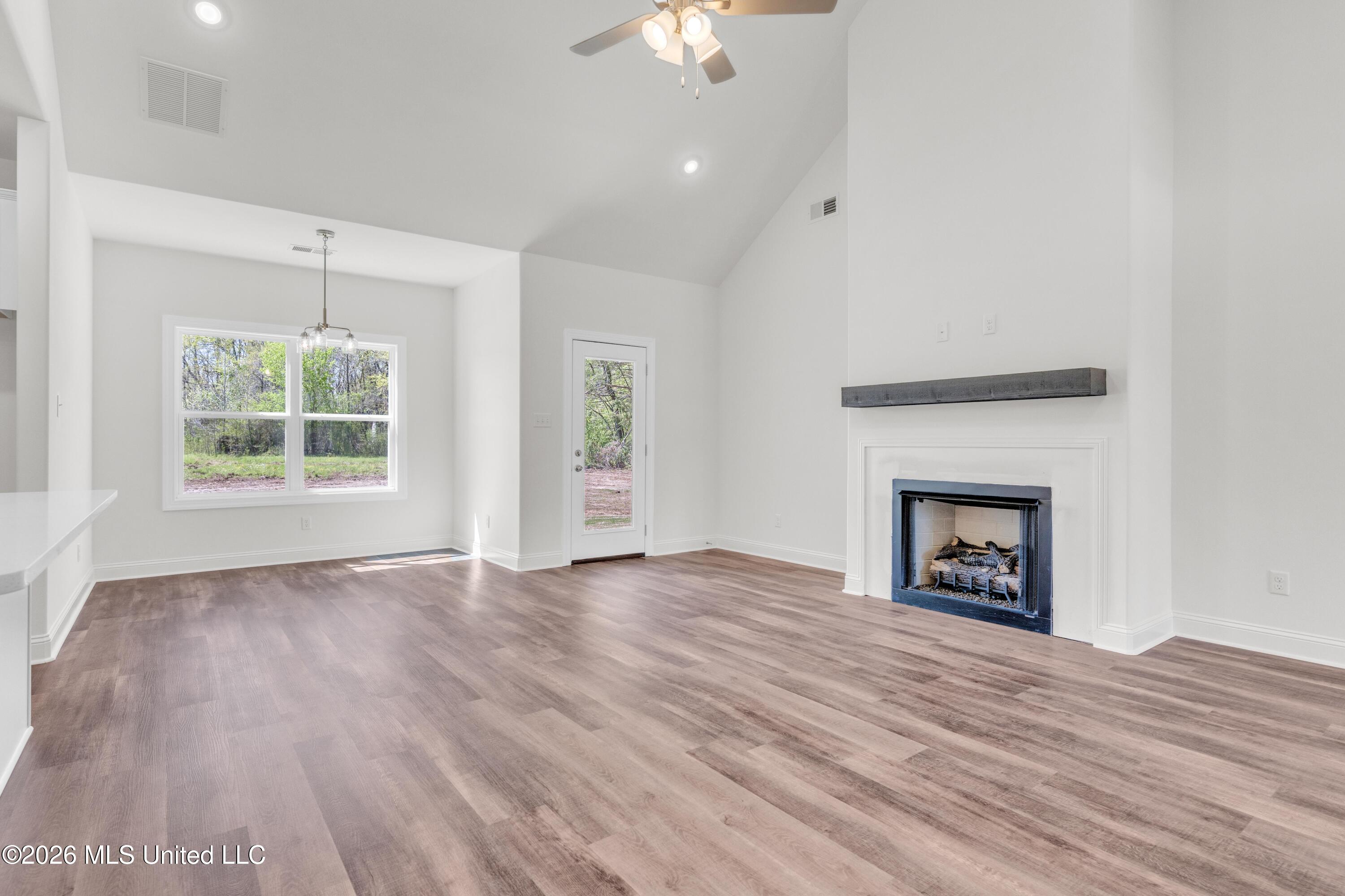 347 Centerline Roper Lp Property Photo 9