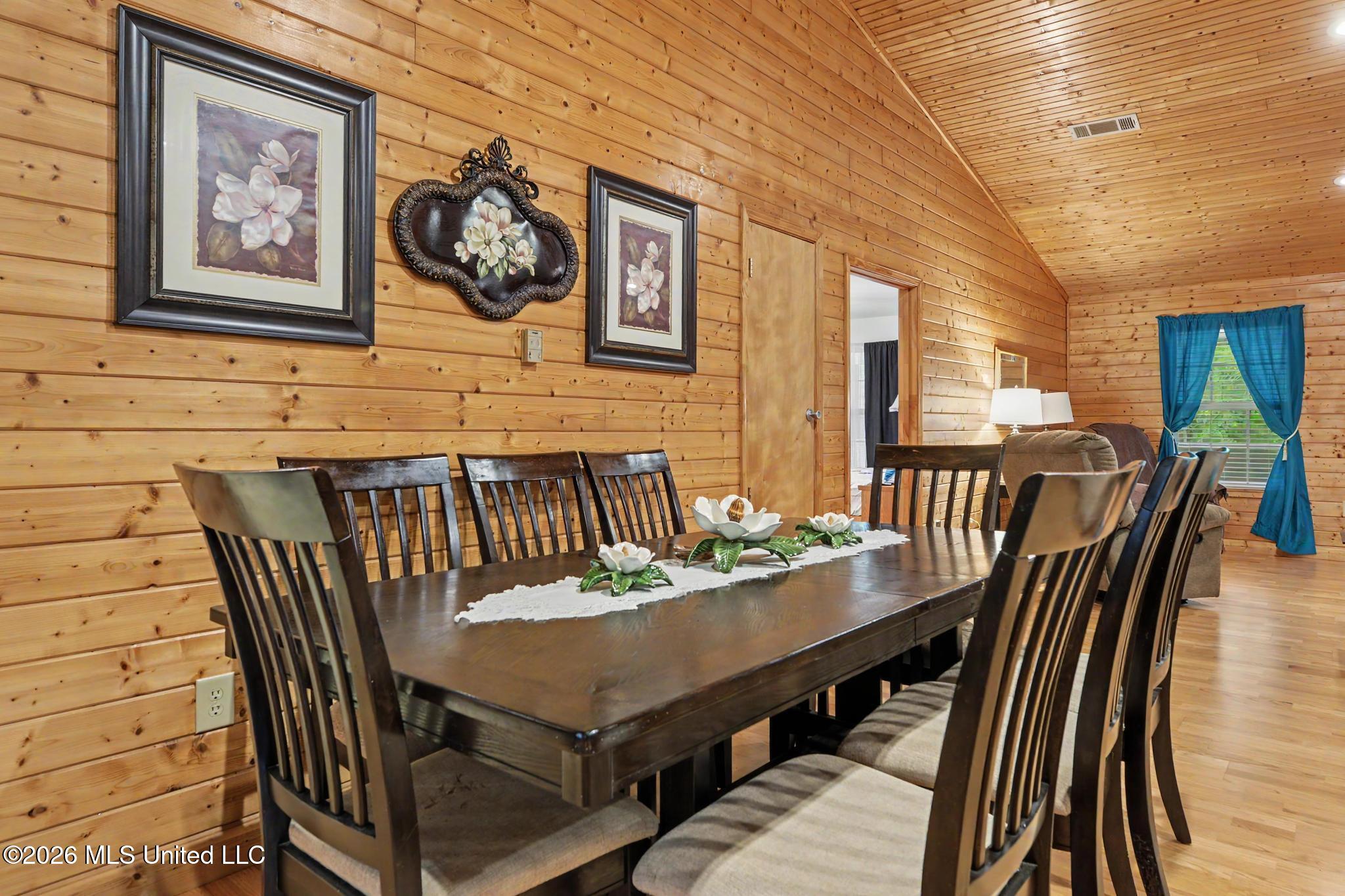 4219 Merrill Road Property Photo 13
