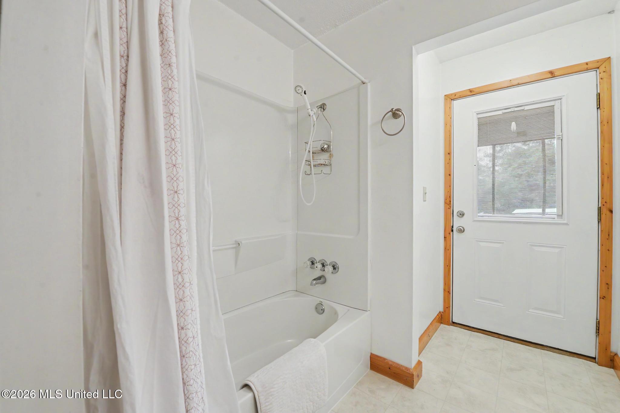4219 Merrill Road Property Photo 23