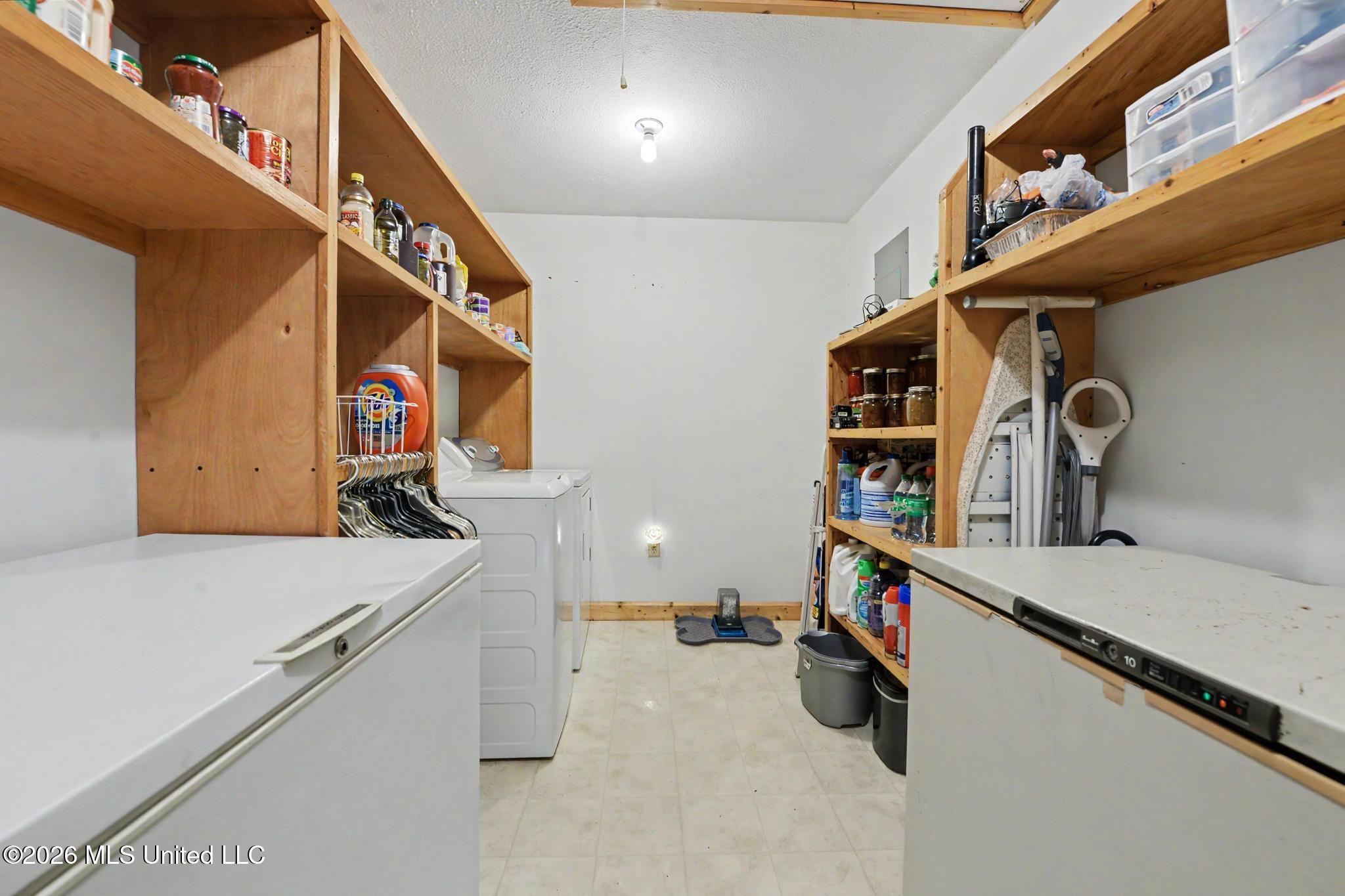 4219 Merrill Road Property Photo 24