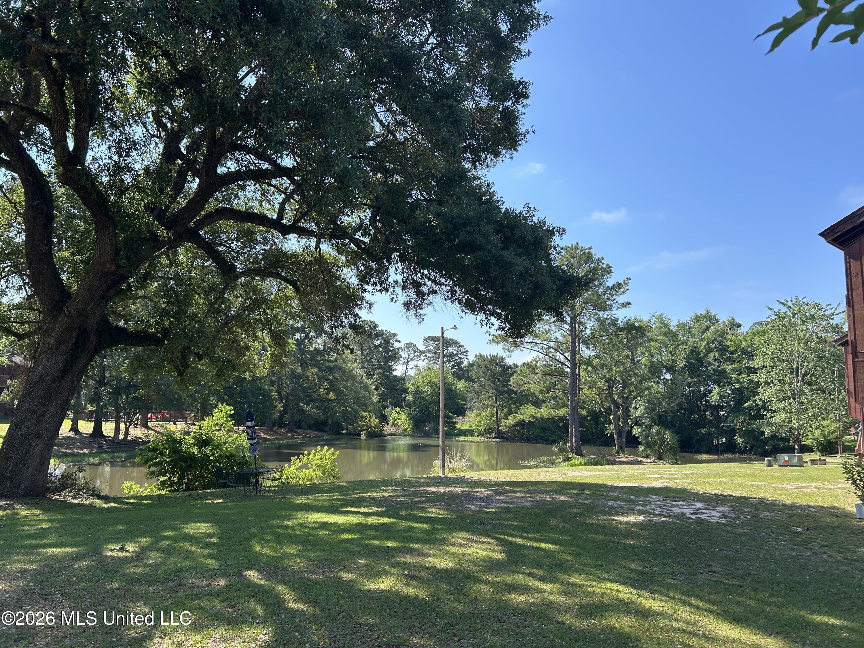 113 Lakeside Villa Property Photo 2