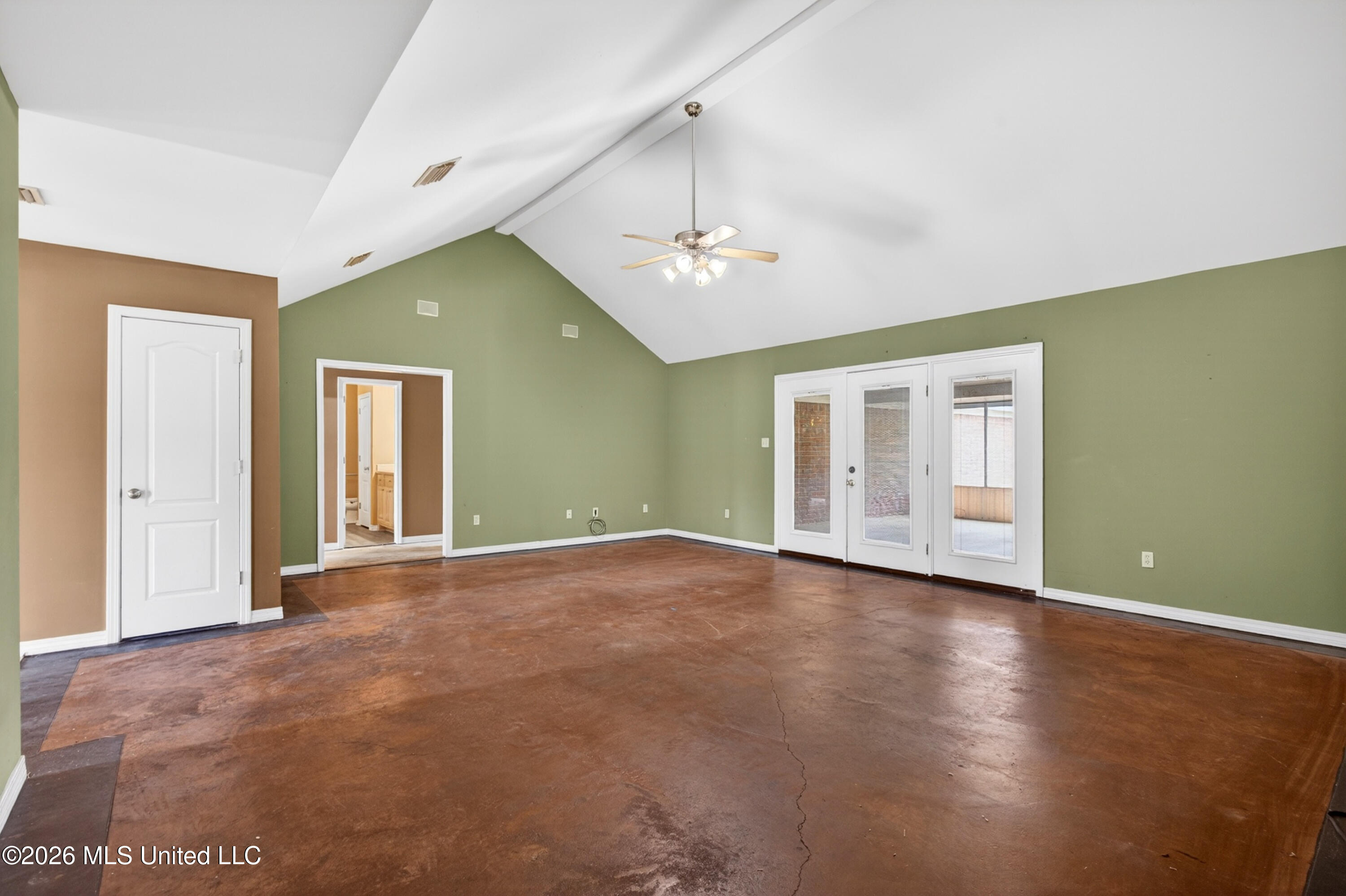 14905 Nassau Drive Property Photo 10