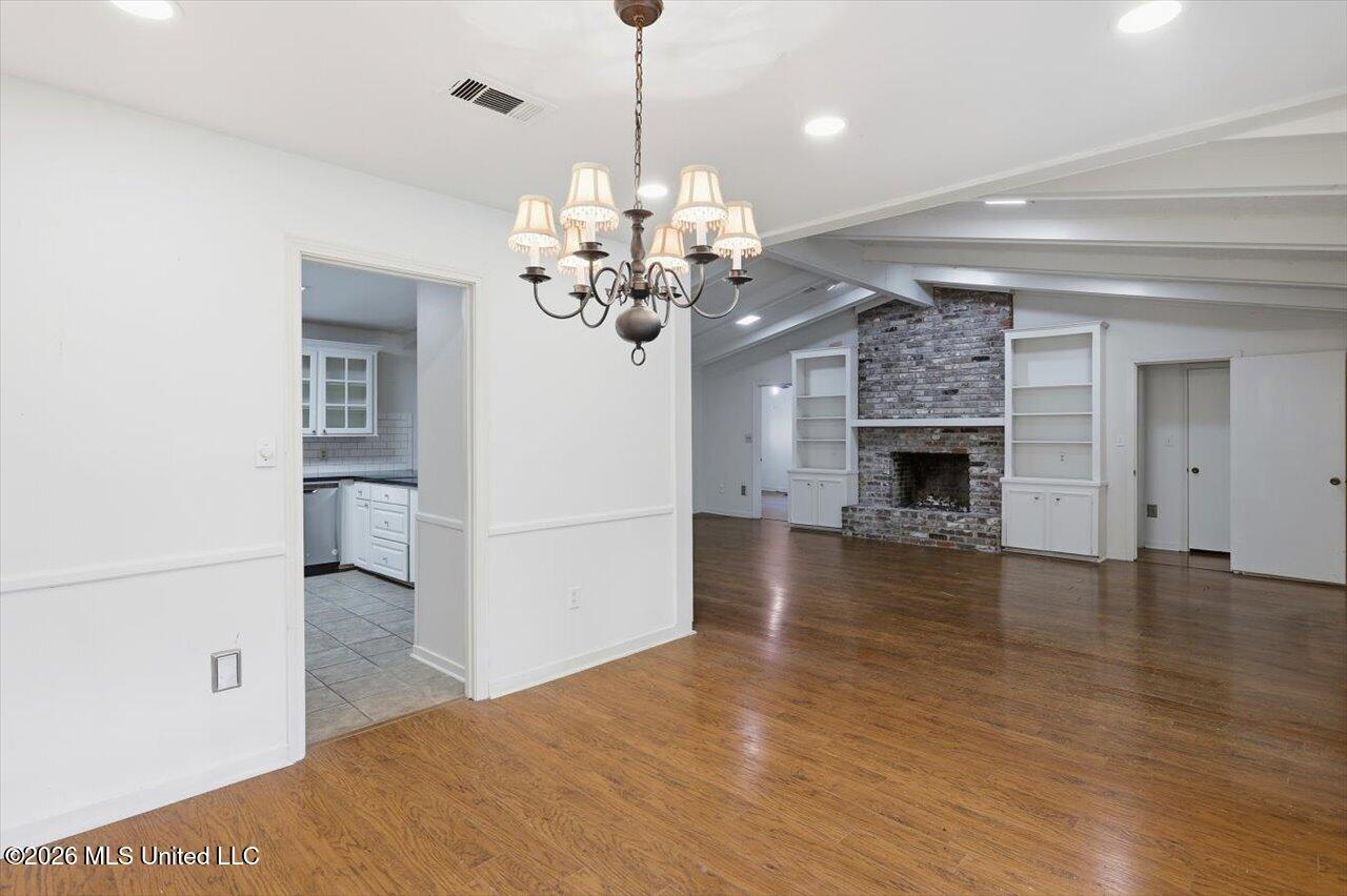 300 Whippoorwill Road Property Photo 12