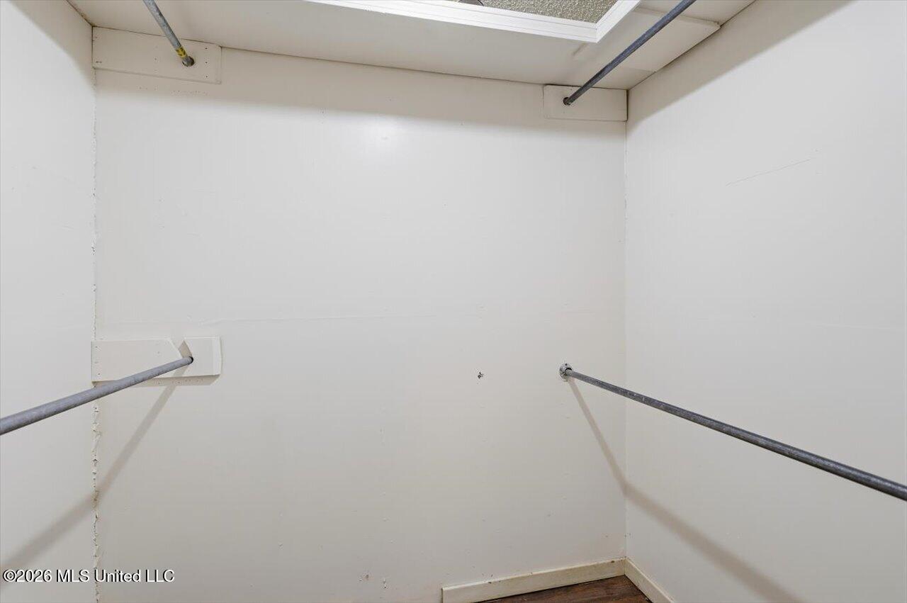 300 Whippoorwill Road Property Photo 15